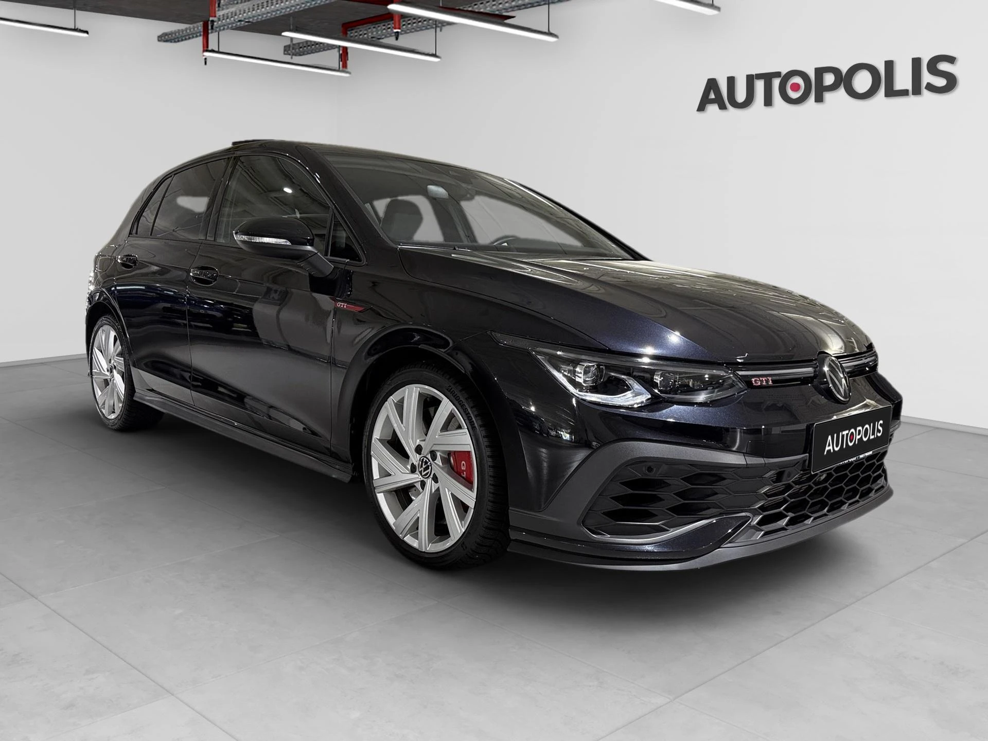 Volkswagen-Golf-image-18
