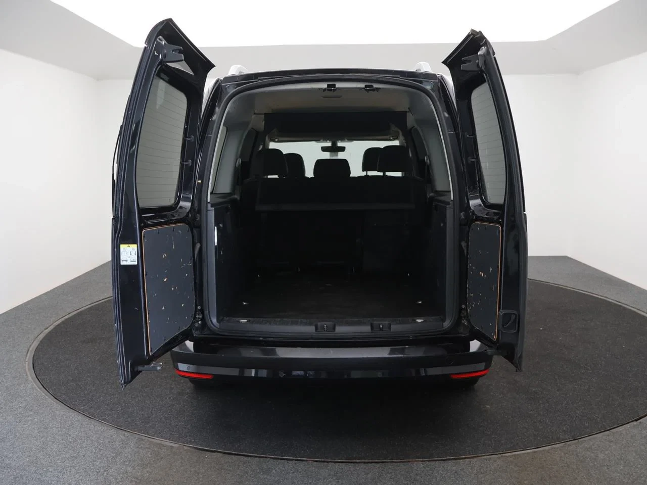 Volkswagen-Caddy-image-15