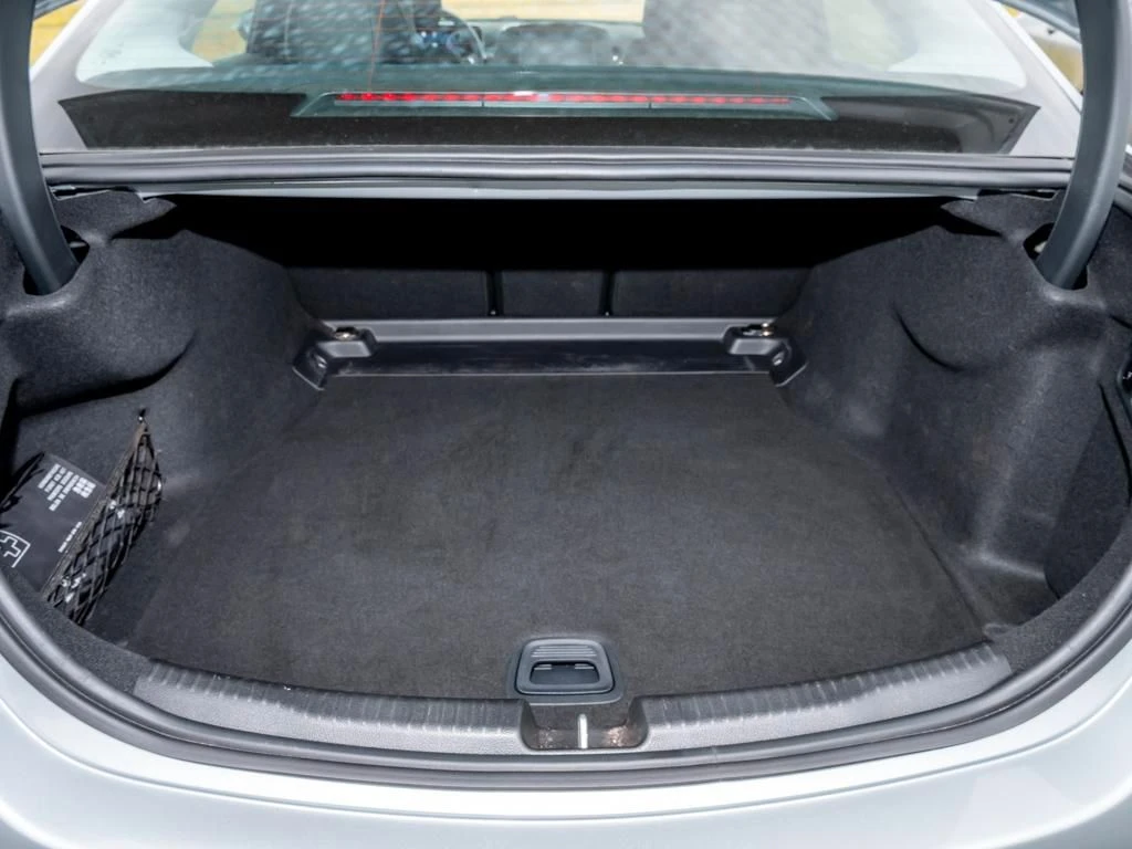 Mercedes-Benz-C-Klasse 200 d-image-15
