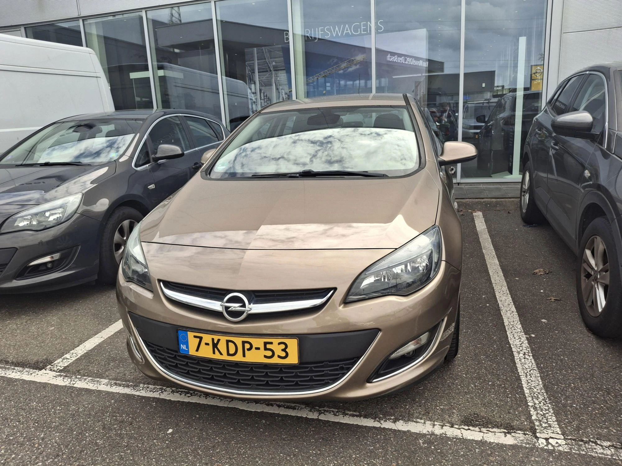 Opel-Astra-image-1