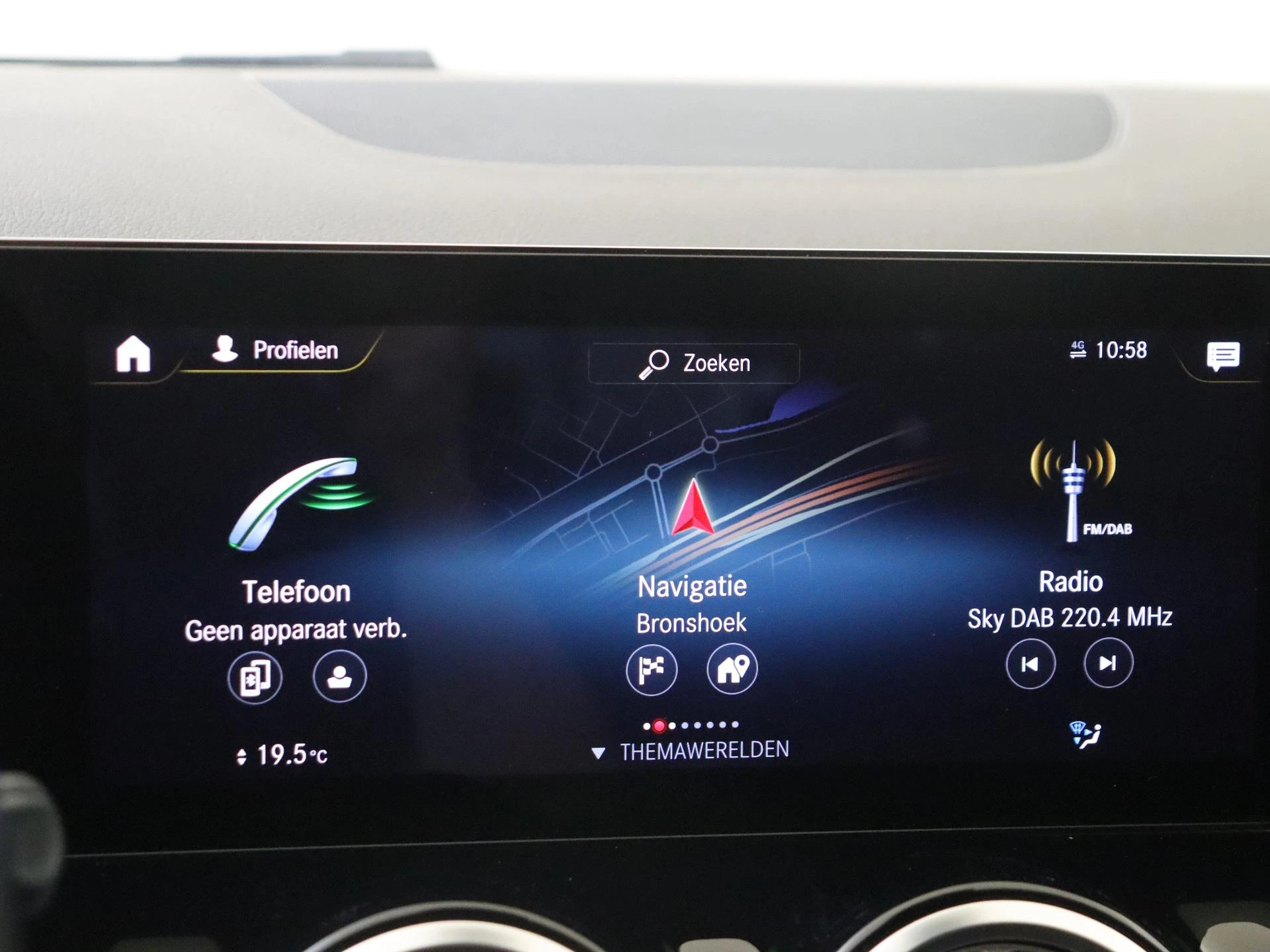 Mercedes-Benz GLA 200 AMG Line