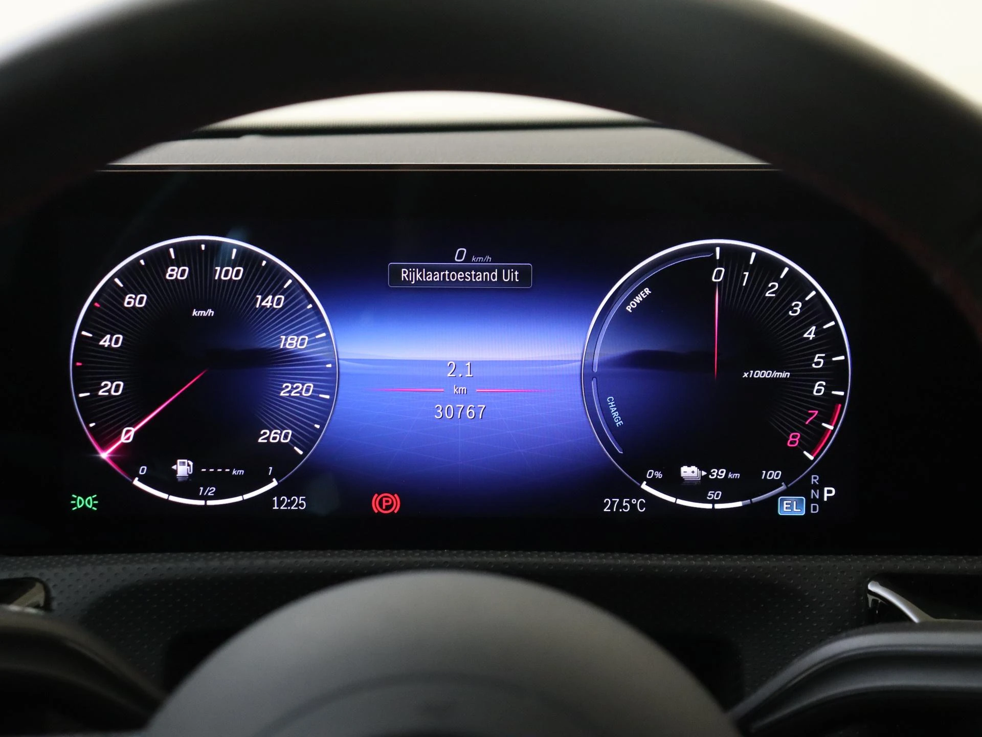 Mercedes-Benz-A-Klasse-image-12