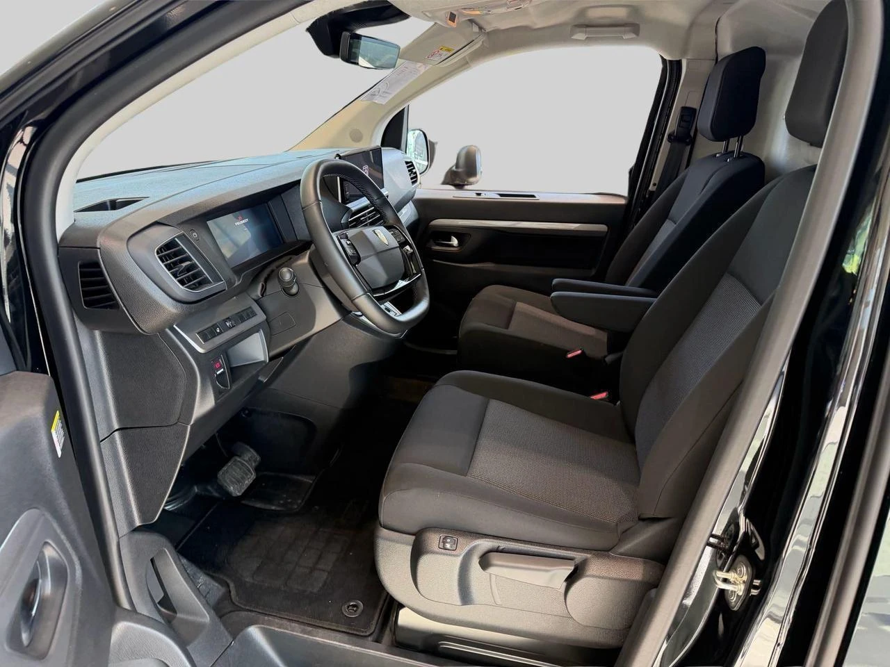 Peugeot-Expert-image-10