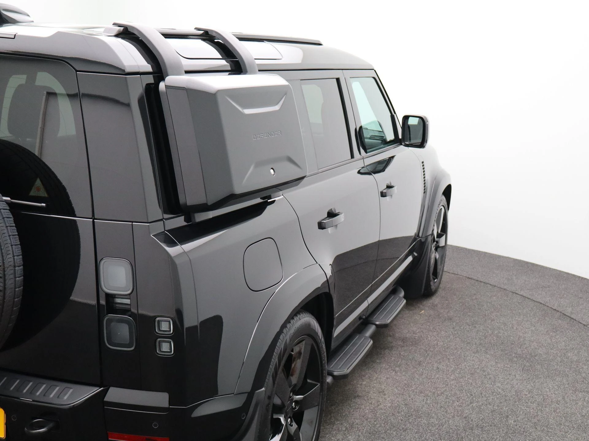 Land Rover Defender 110 2.0 P300e 110 X-Dynamic HSE