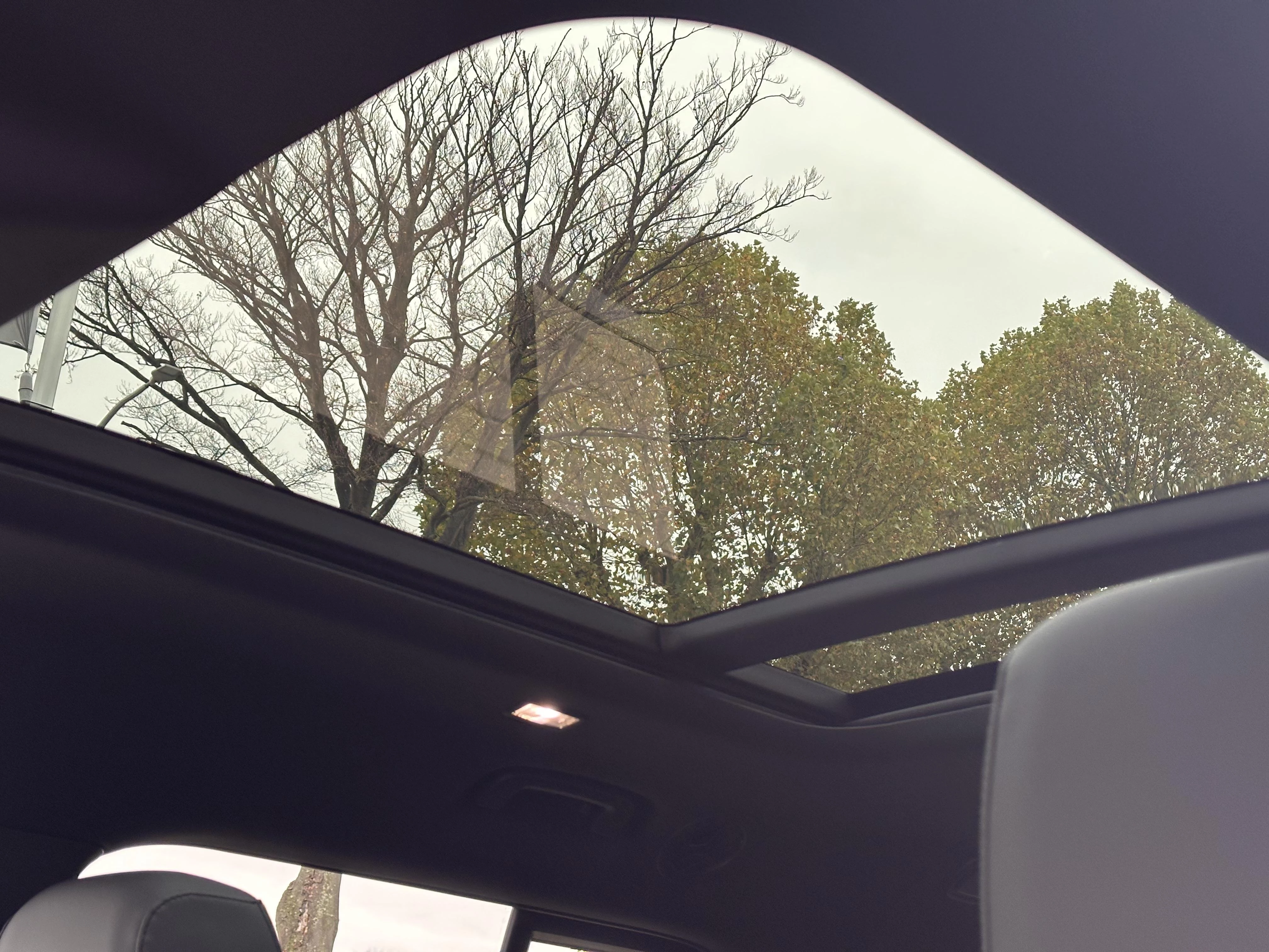 Land Rover-Defender-image-36