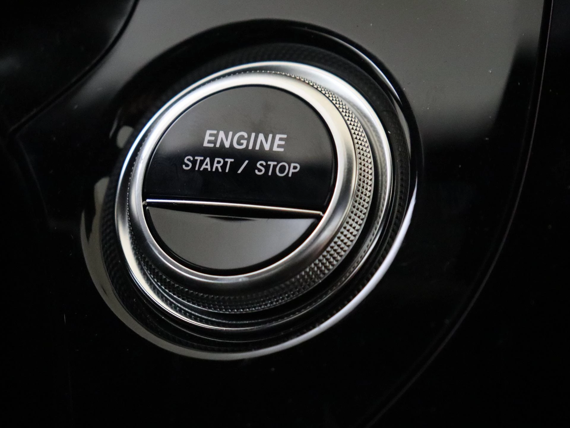 Mercedes-Benz-E-Klasse-image-23