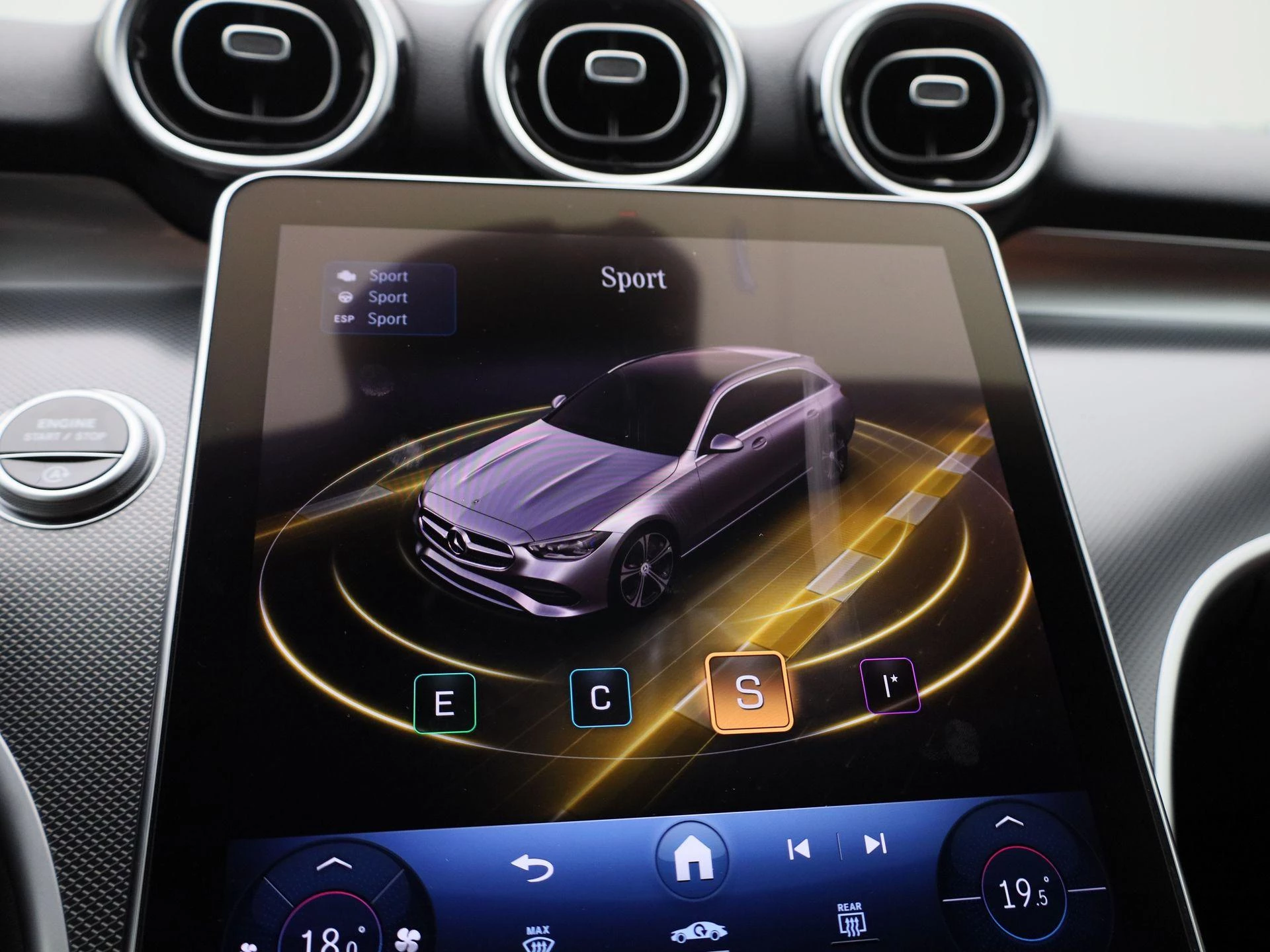 Mercedes-Benz-C-Klasse-image-20