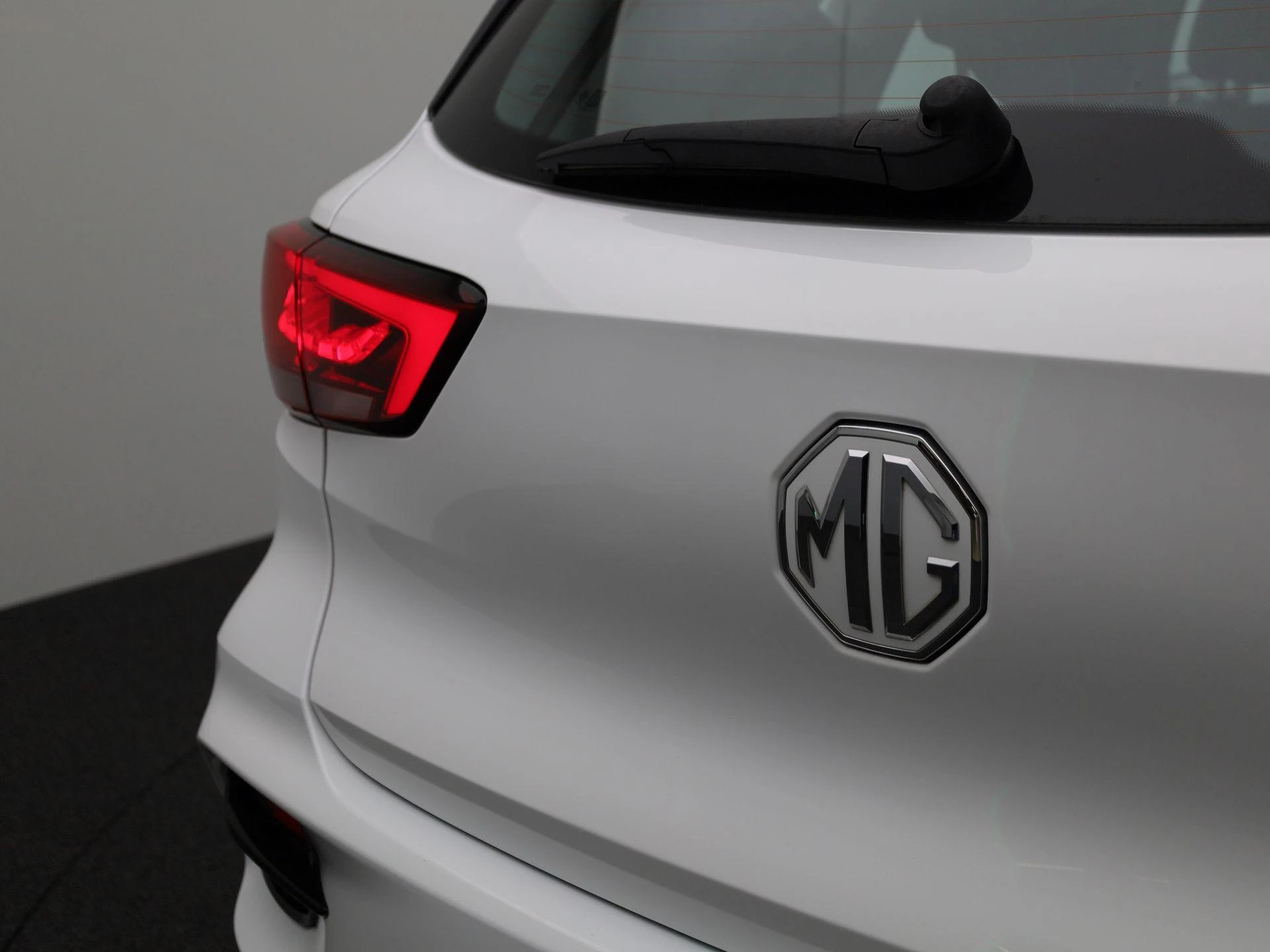MG ZS EV Long Range Luxury 70 kWh