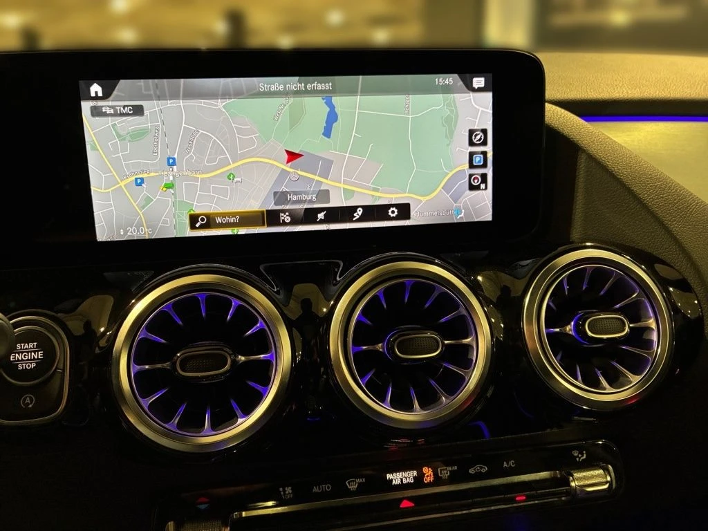 Mercedes-Benz-GLA 250-image-7