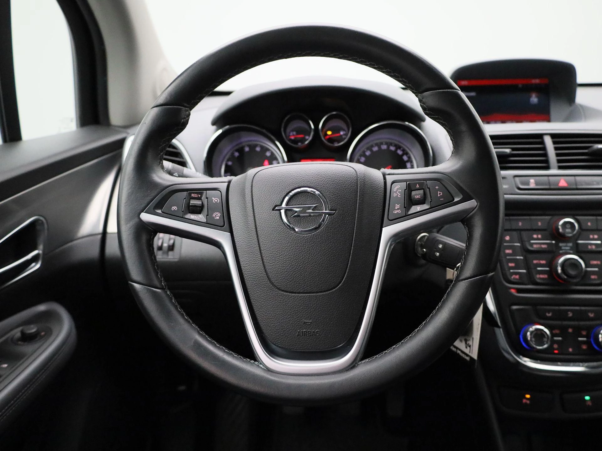 Opel-Mokka-image-6