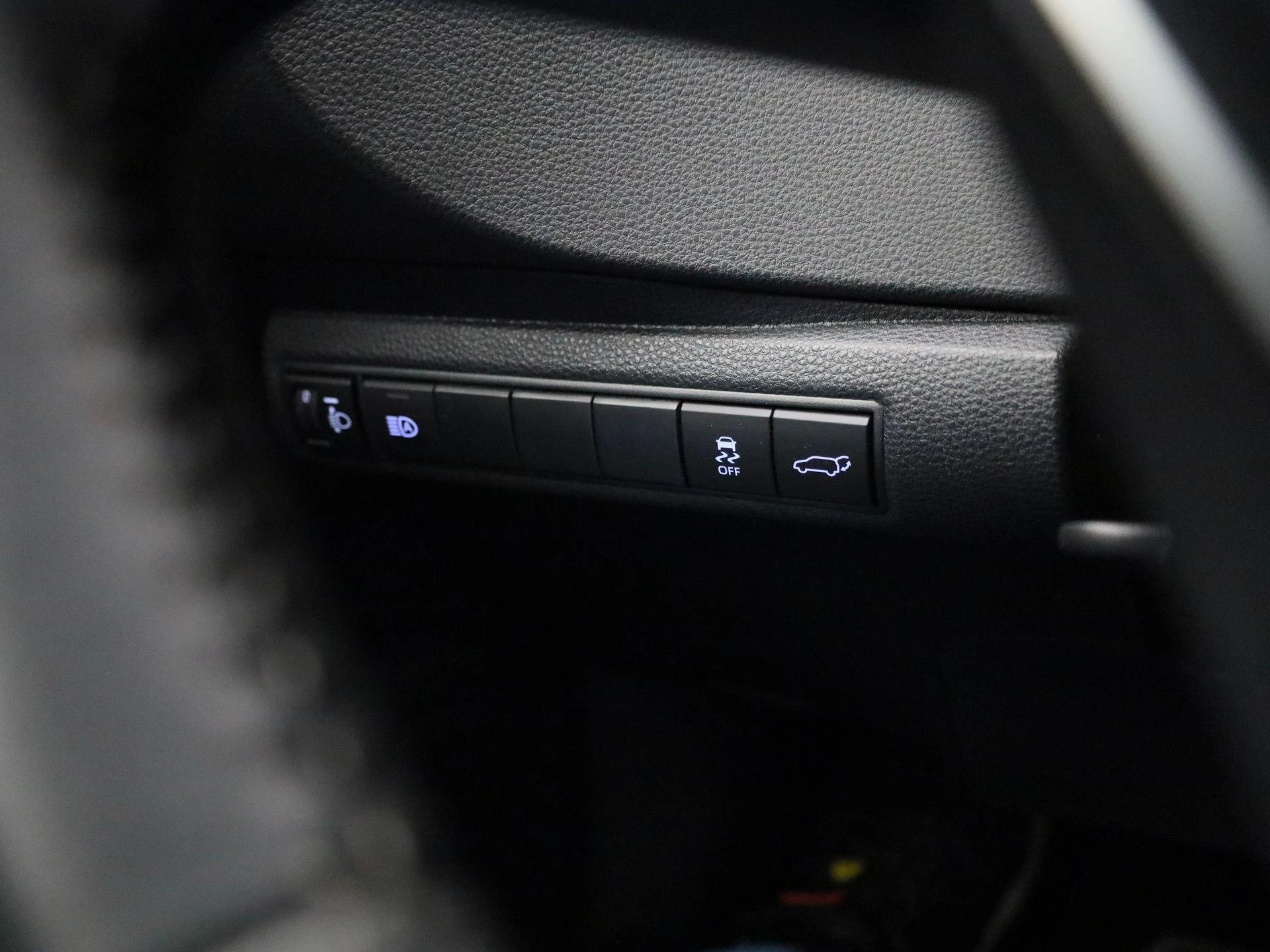Toyota-Corolla Touring Sports-image-28