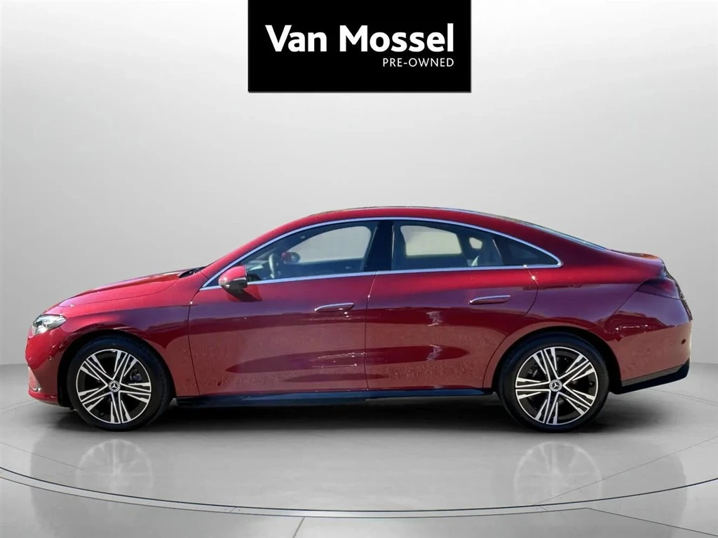 Mercedes-Benz-CLA-image-7