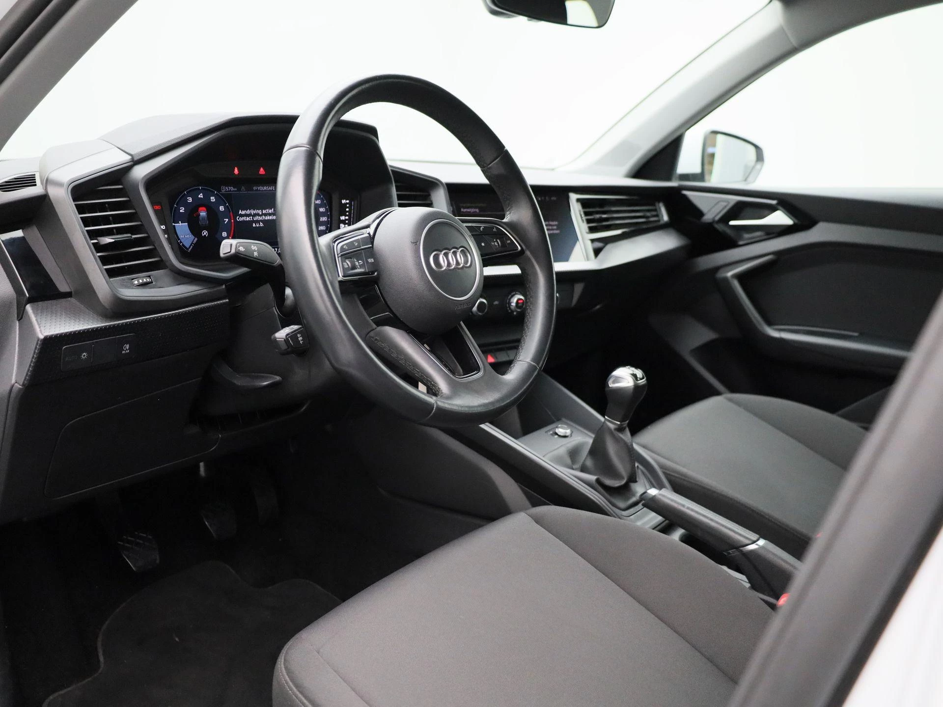 Audi-A1 Sportback-image-27