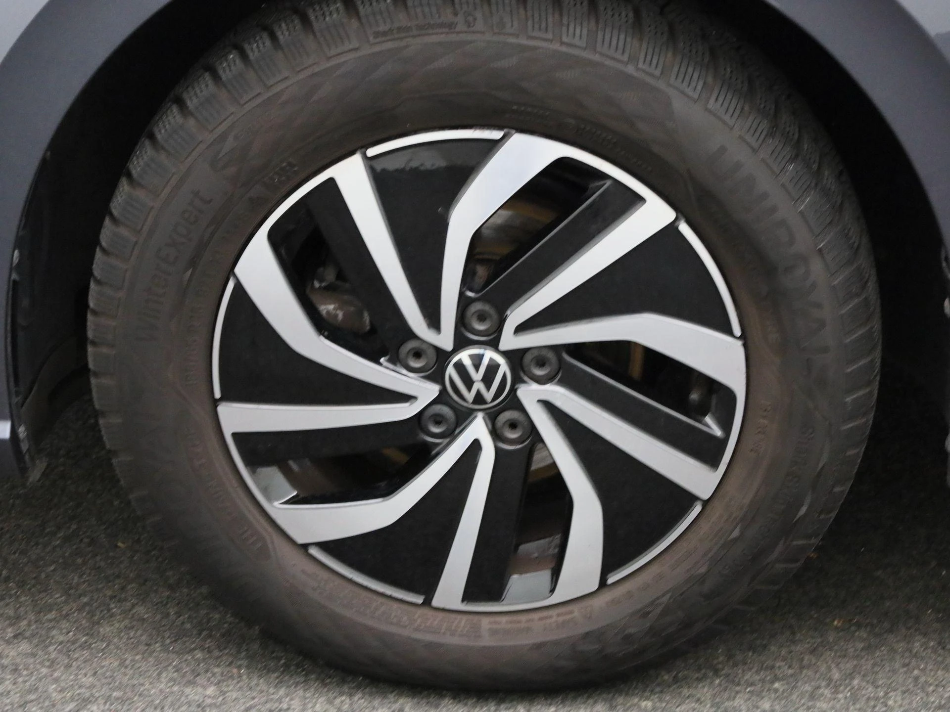 Volkswagen-Polo-image-12