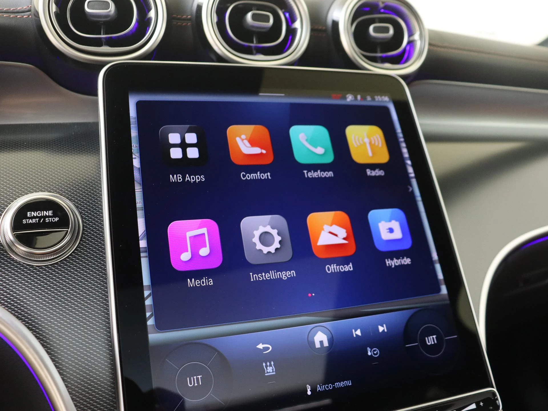 Mercedes-Benz-GLC-image-16