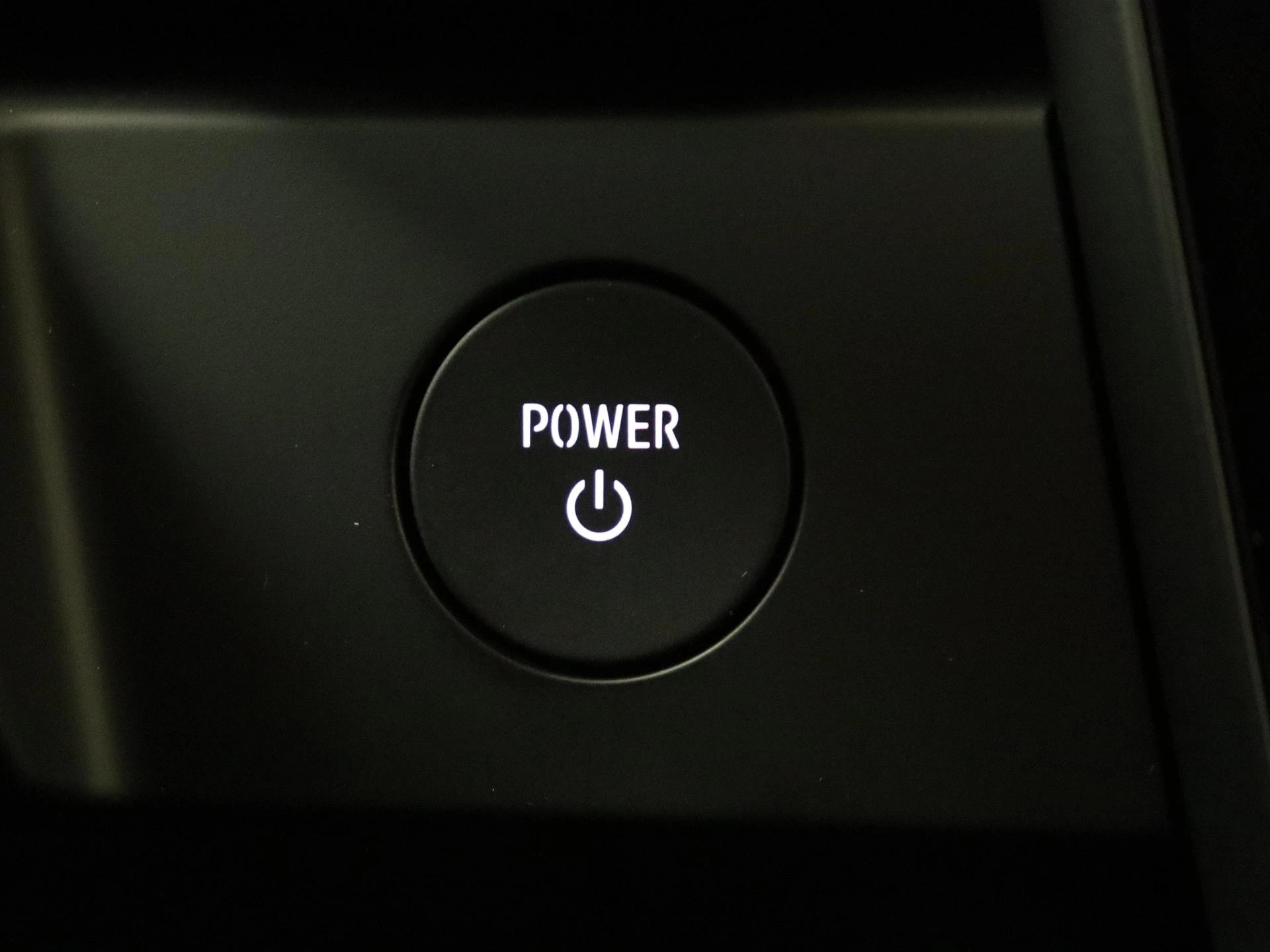 Renault-Megane E-Tech-image-26