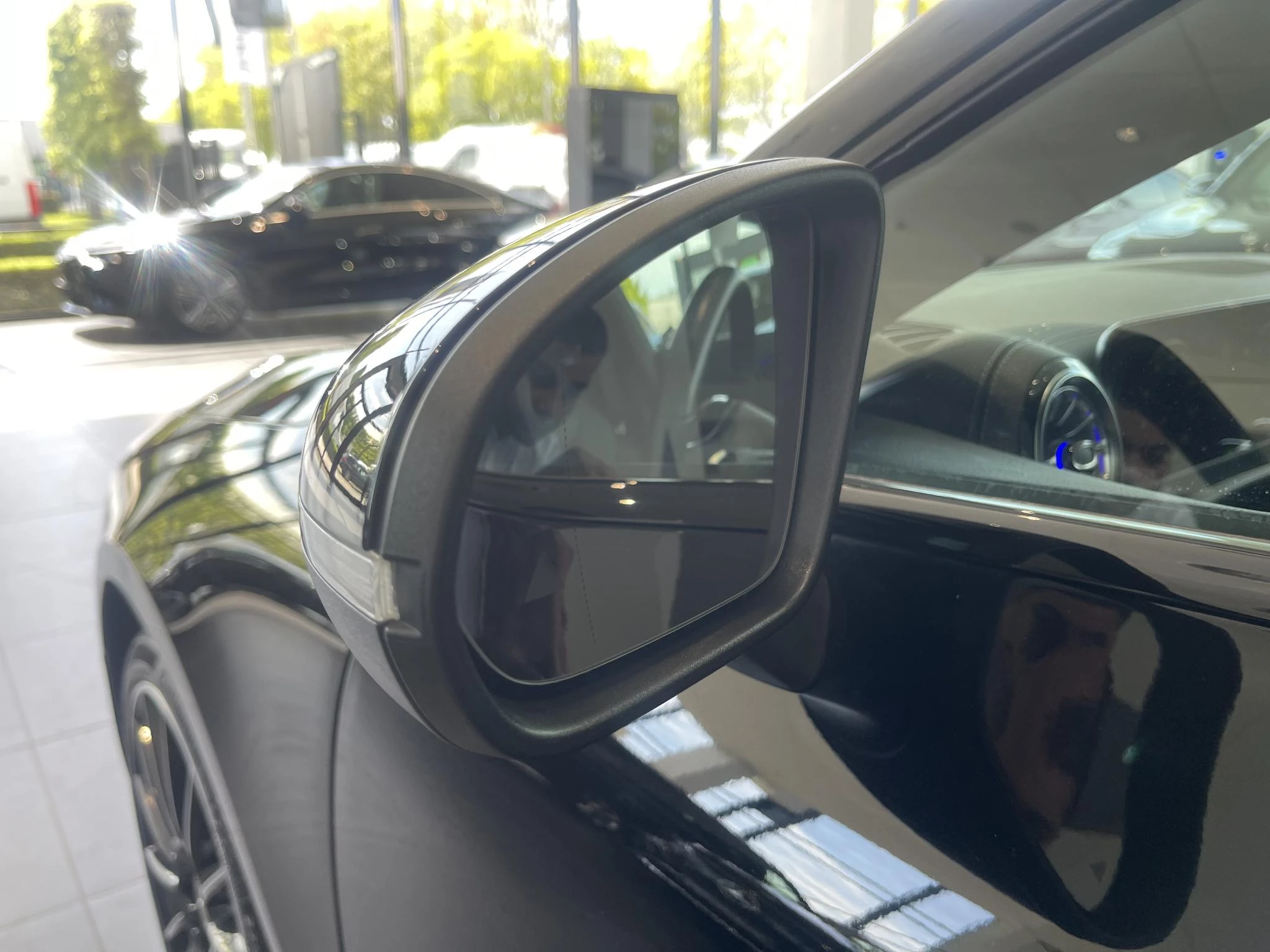 Mercedes-Benz CLA 250 e AMG Line + LEDER + CARPLAY + BURMESTER + MULTIBEAM LED +