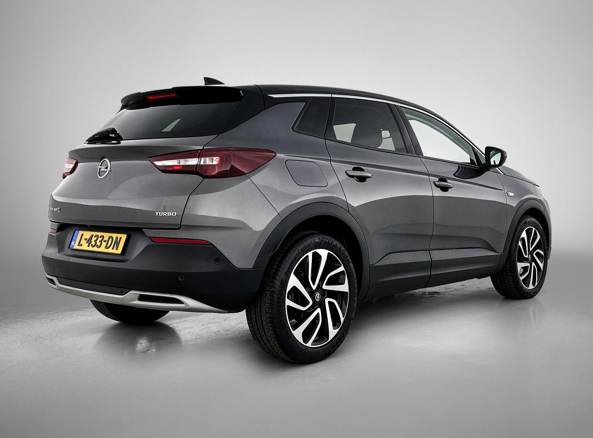 Opel-Grandland X-image-3