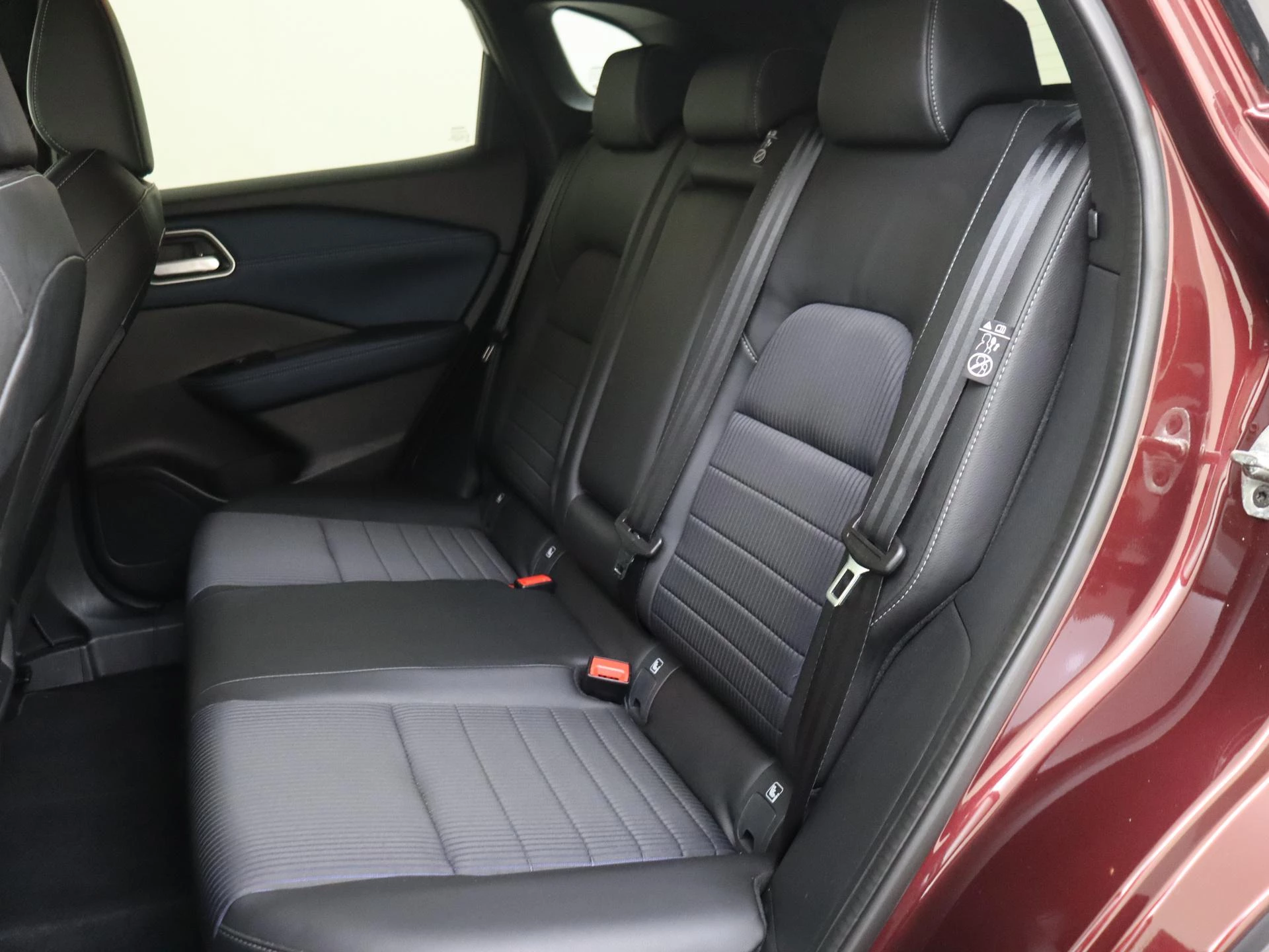 Nissan-QASHQAI-image-11