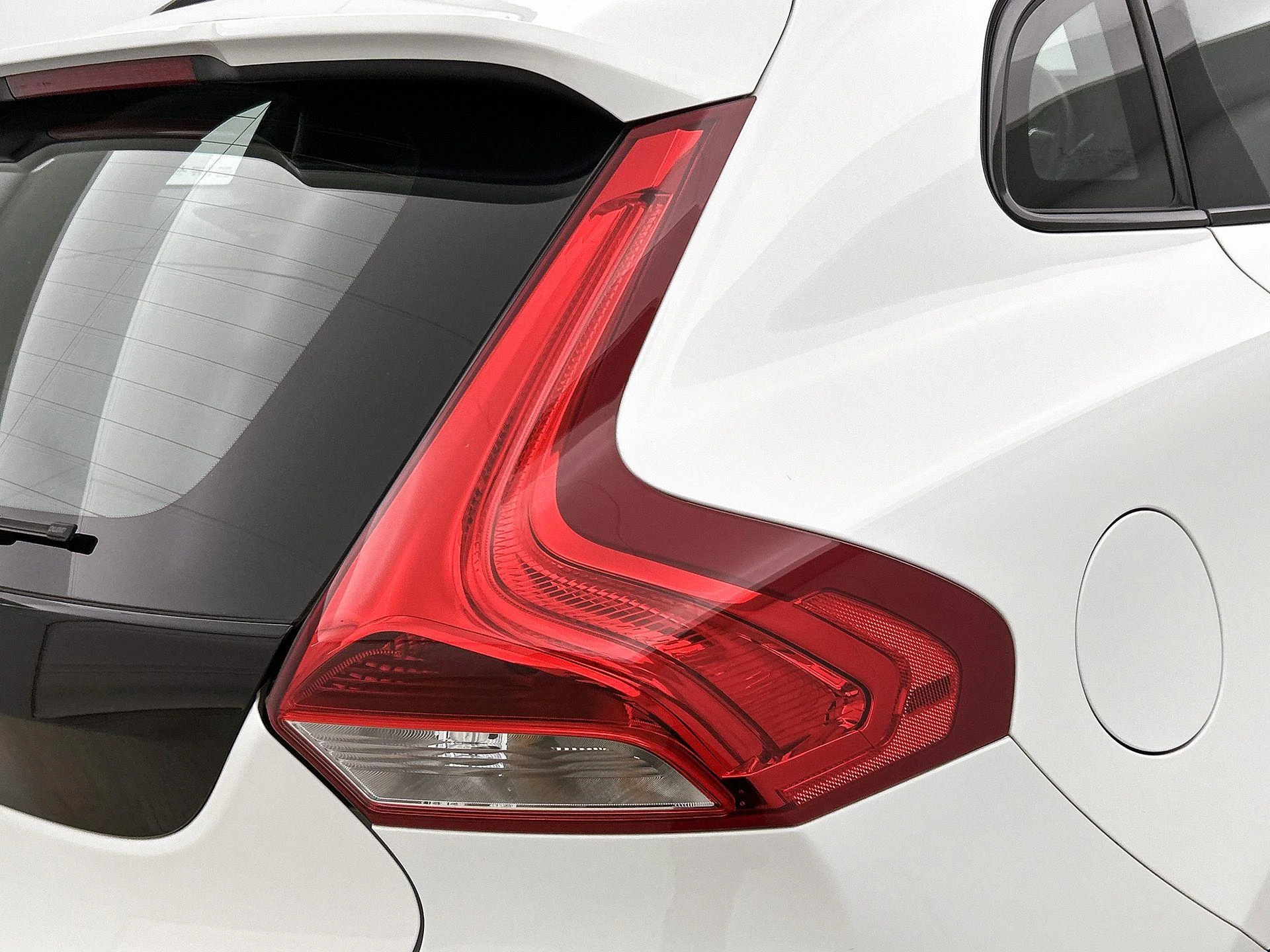 Volvo-V40-image-13