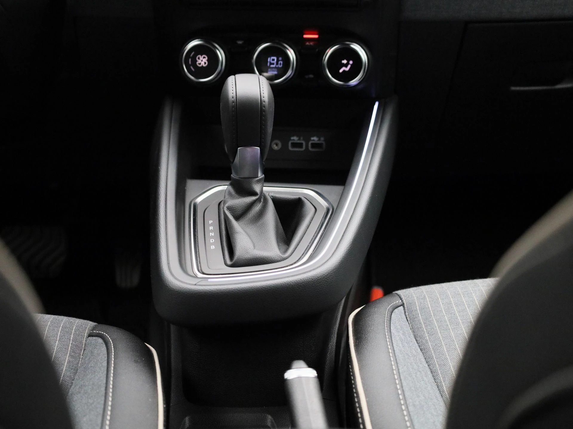 Renault-Clio-image-9