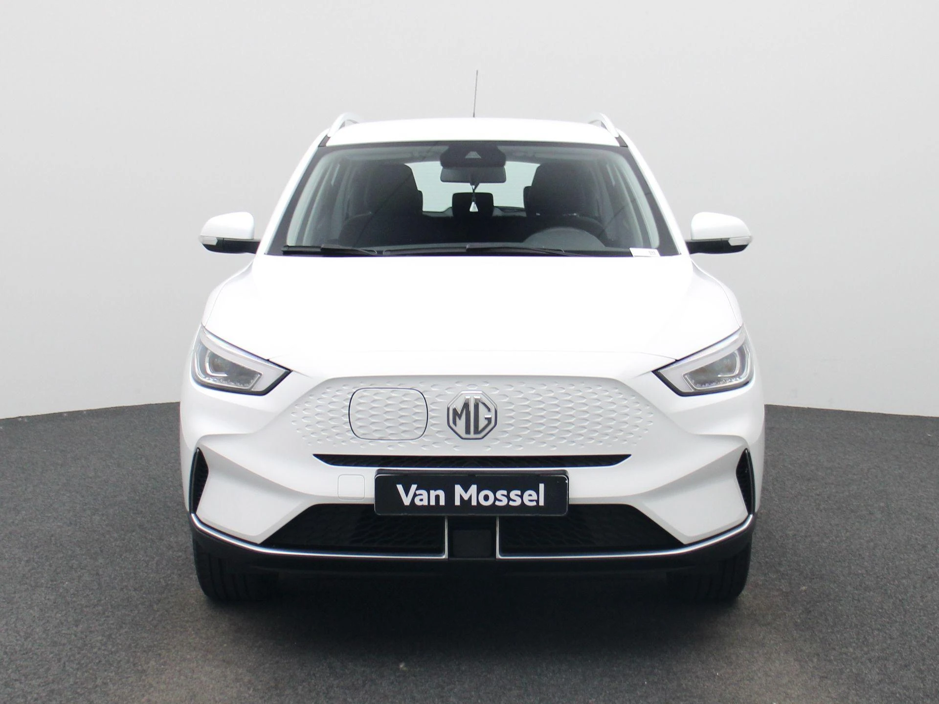 MG-ZS EV-image-2