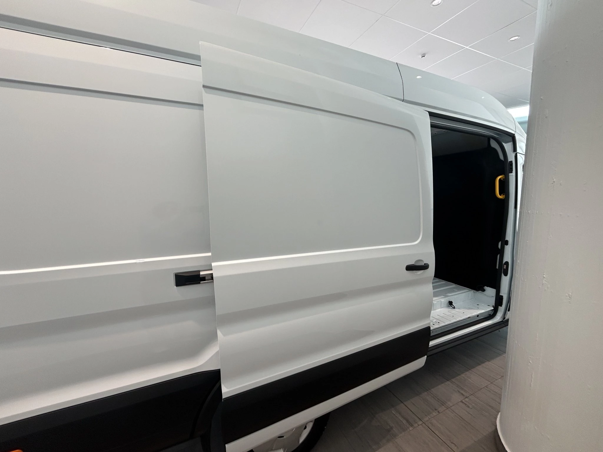 Ford-Transit-image-20