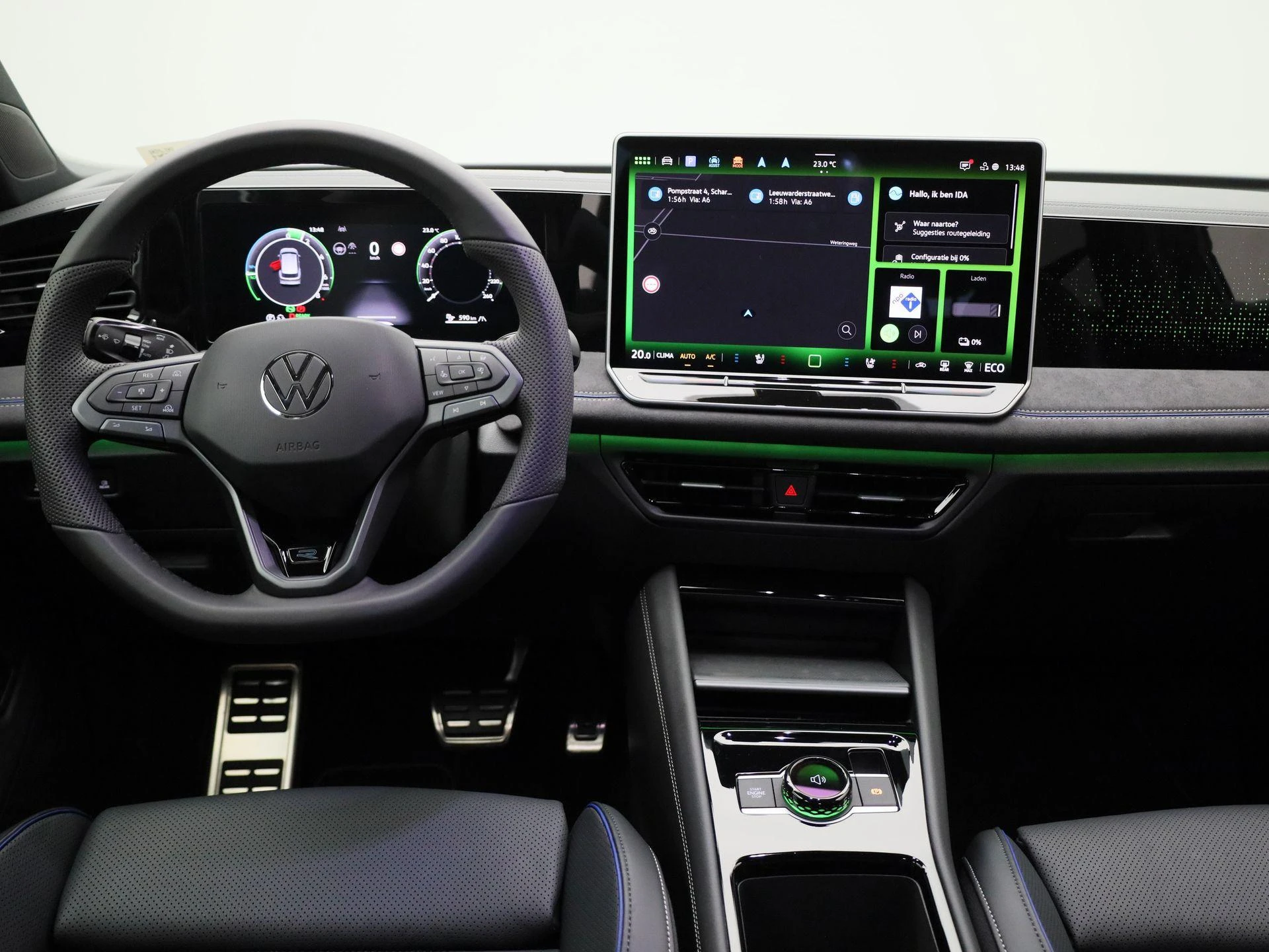 Volkswagen-Tiguan-image-6