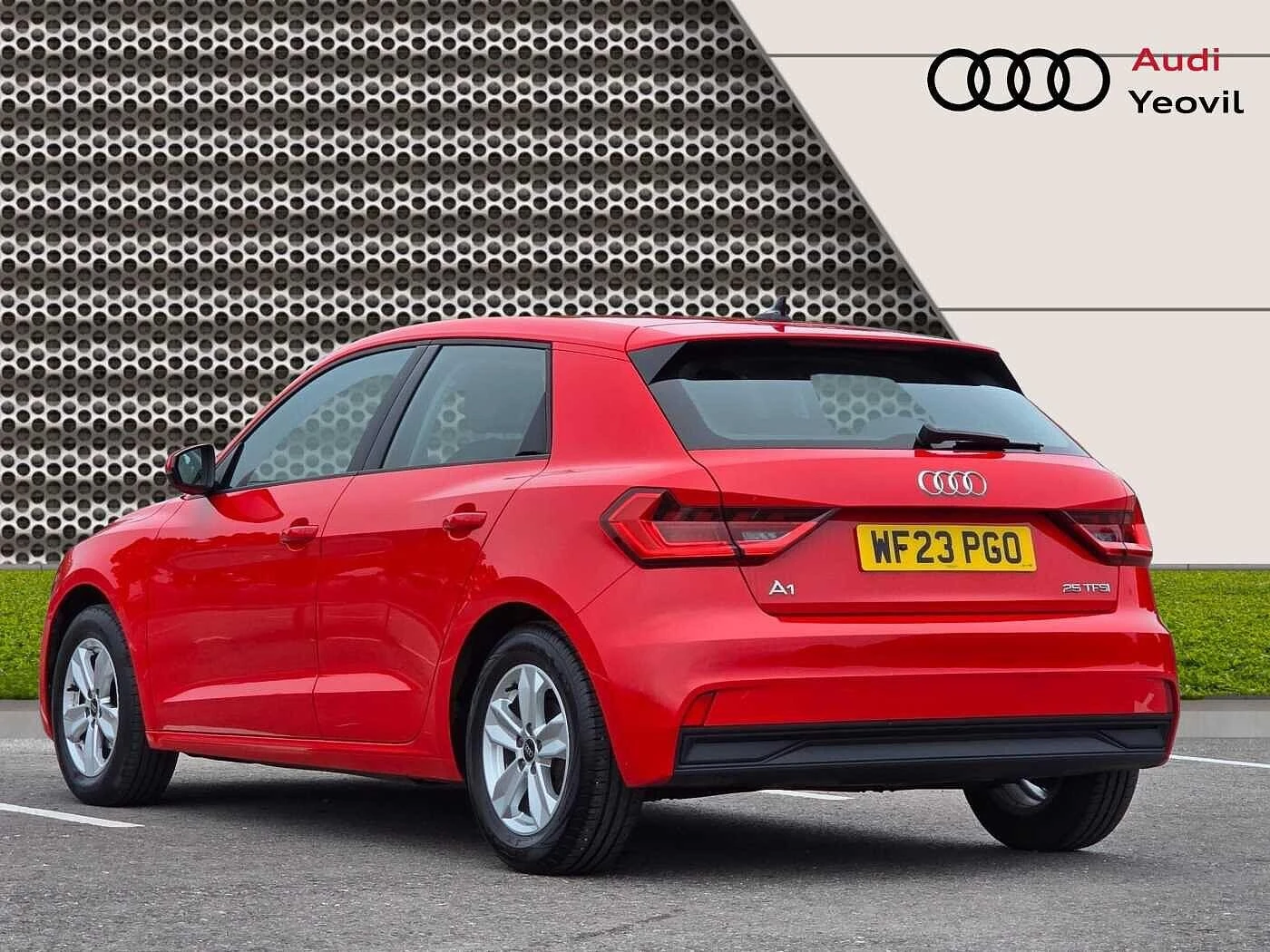 Audi-A1 Sportback-image-2