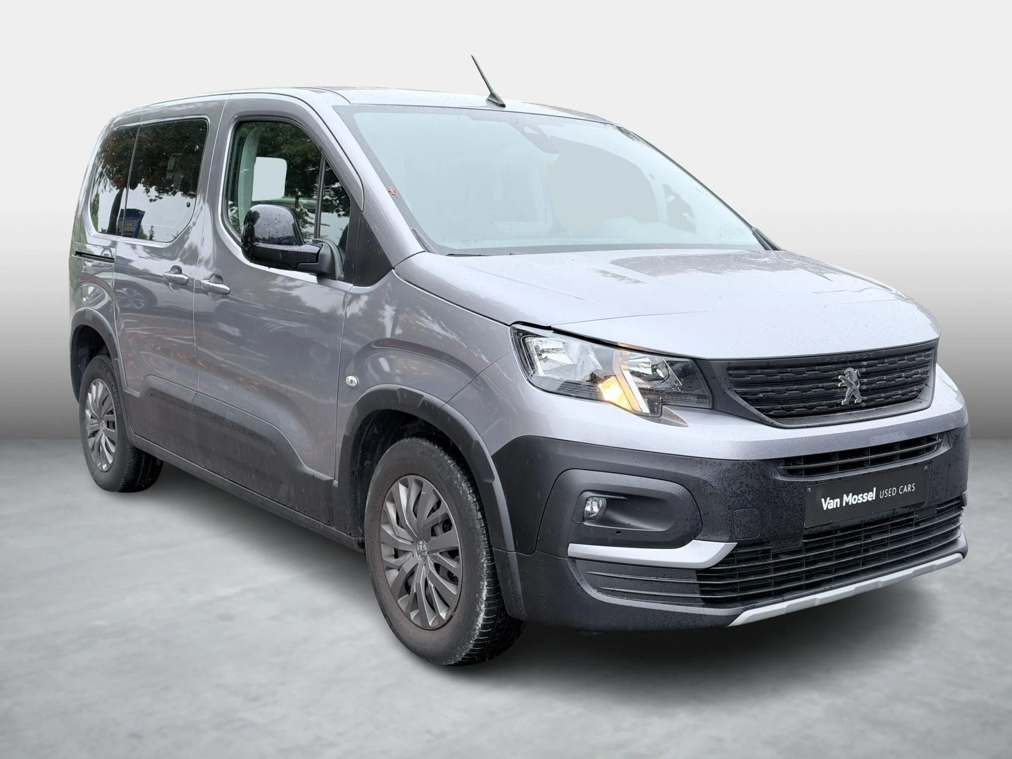 Peugeot-Rifter-image-3