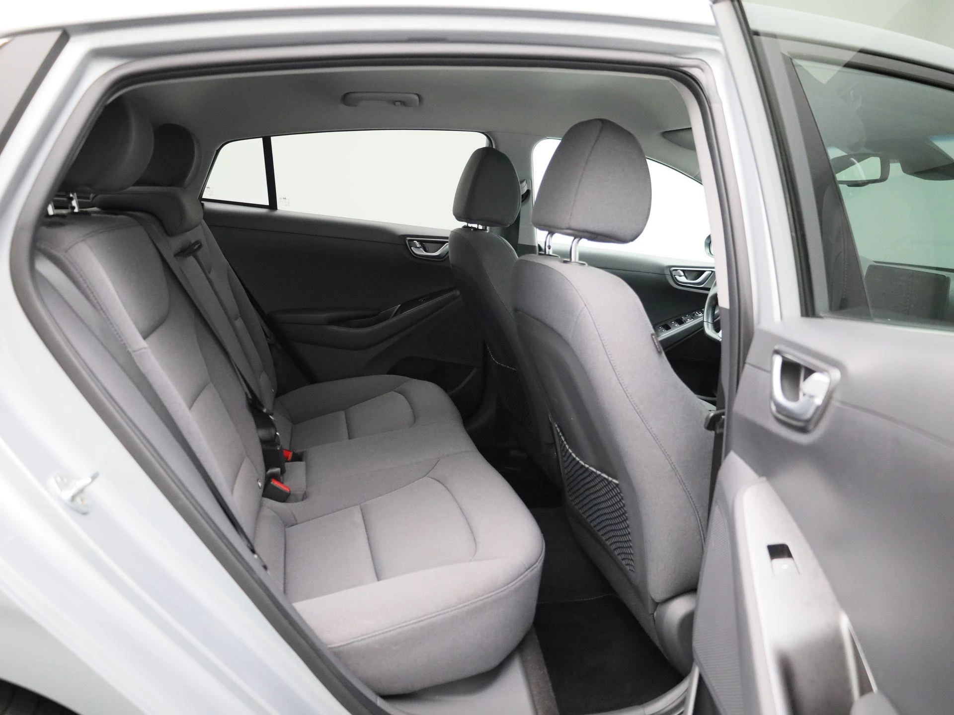 Hyundai-IONIQ-image-35