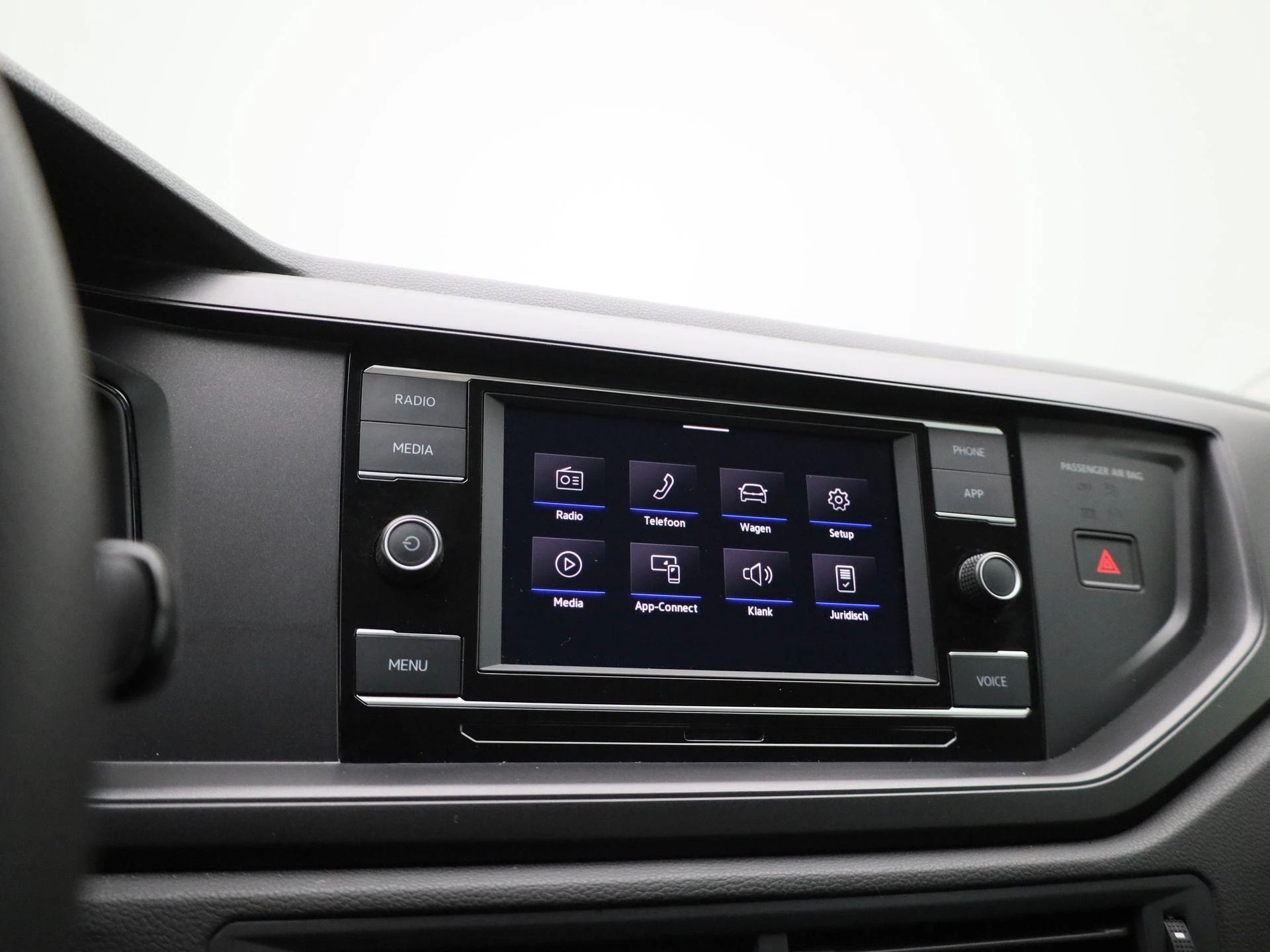 Volkswagen-Polo-image-22