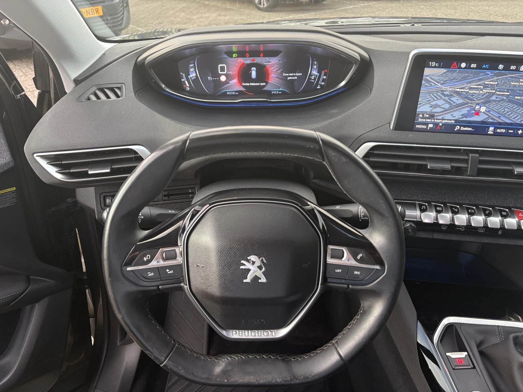 Peugeot-3008-image-11