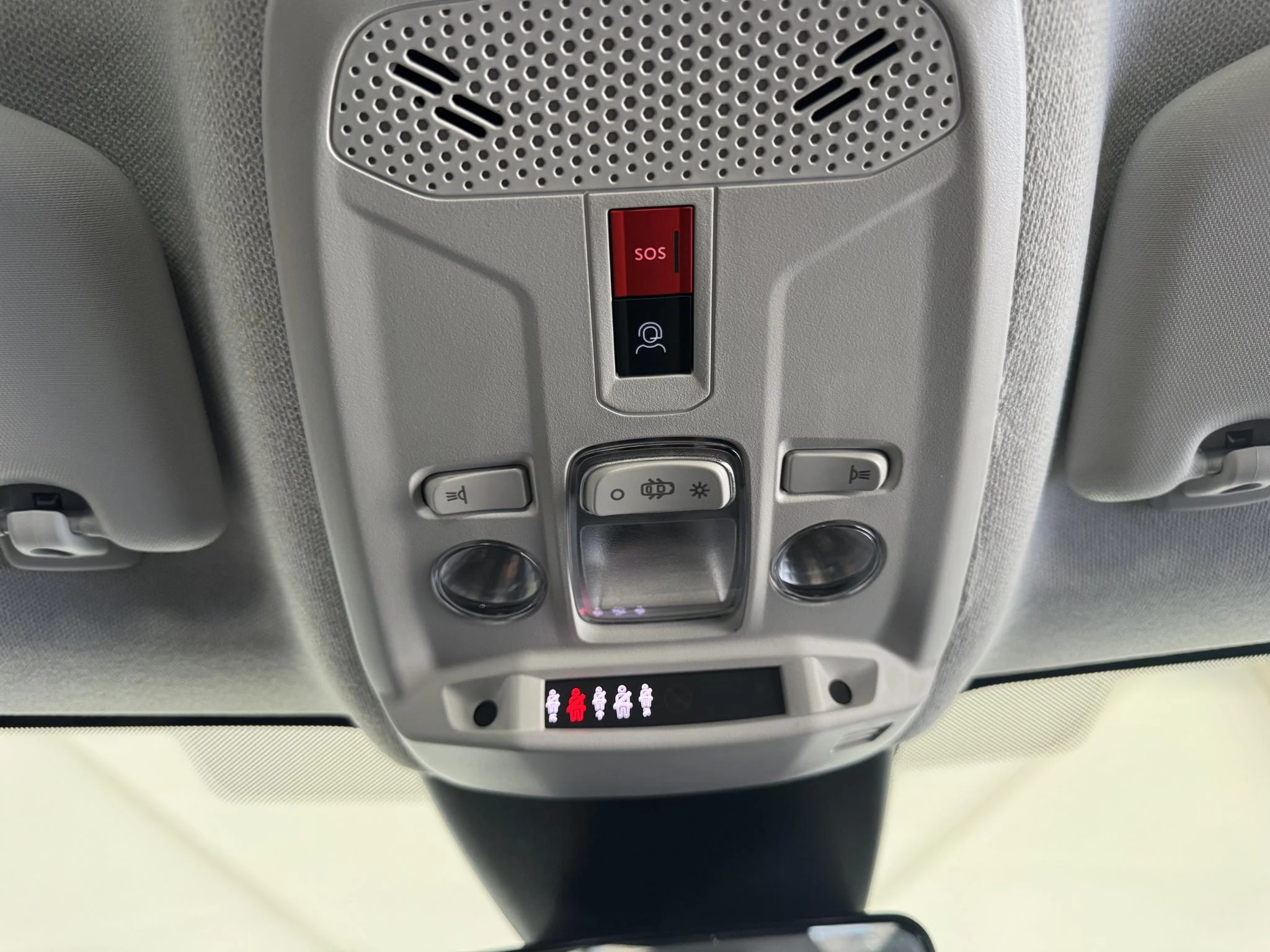 Citroën-ë-C4 X-image-25