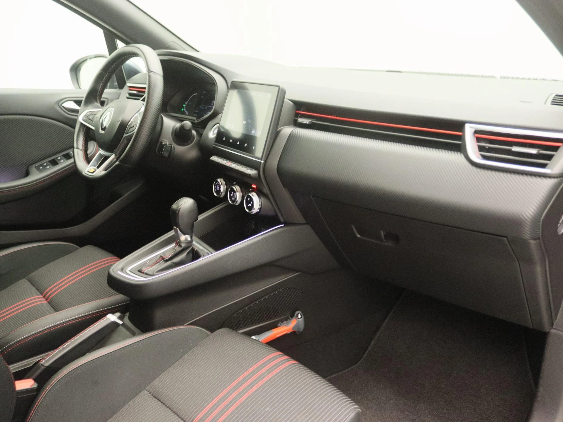 Renault-Clio-image-22