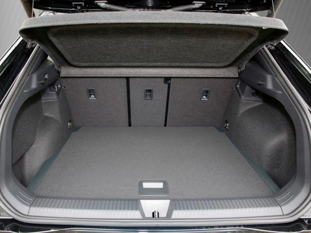 Volkswagen-T-Roc-image-6