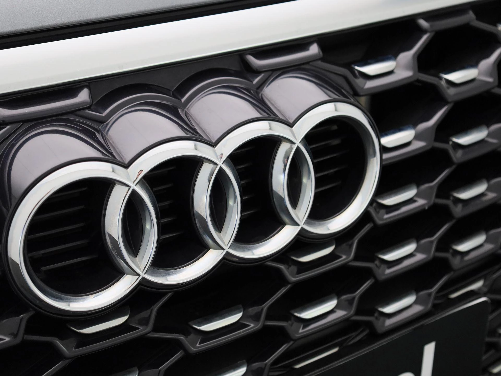 Audi-Q3-image-38