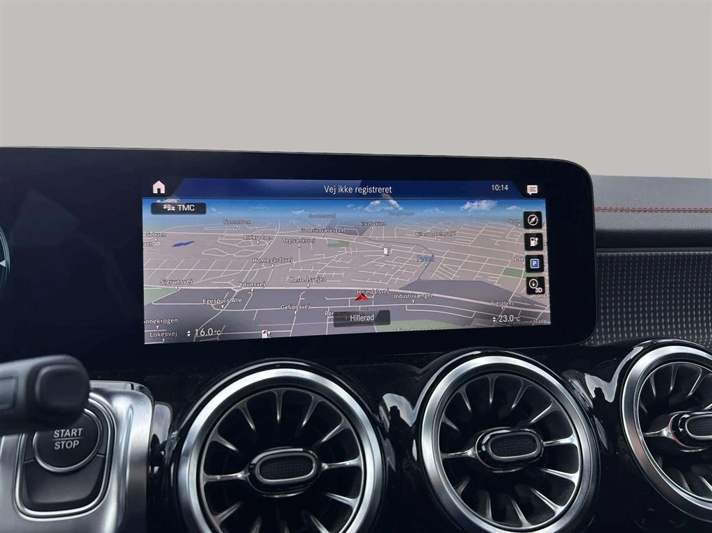 Mercedes-Benz-EQB-image-14