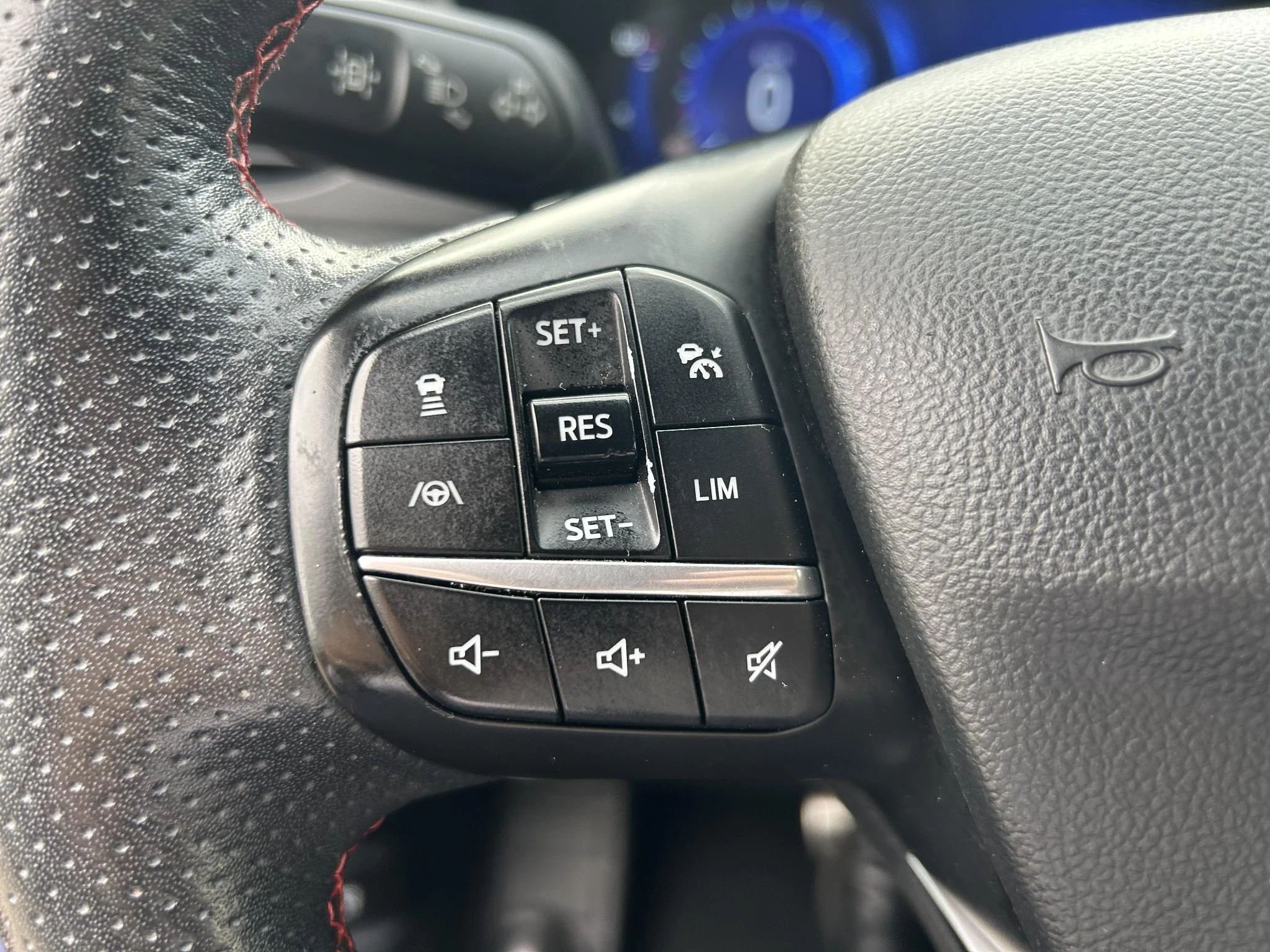 Ford-Kuga-image-13