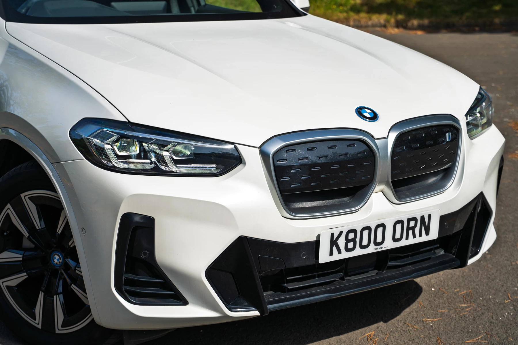 BMW-iX3-image-28