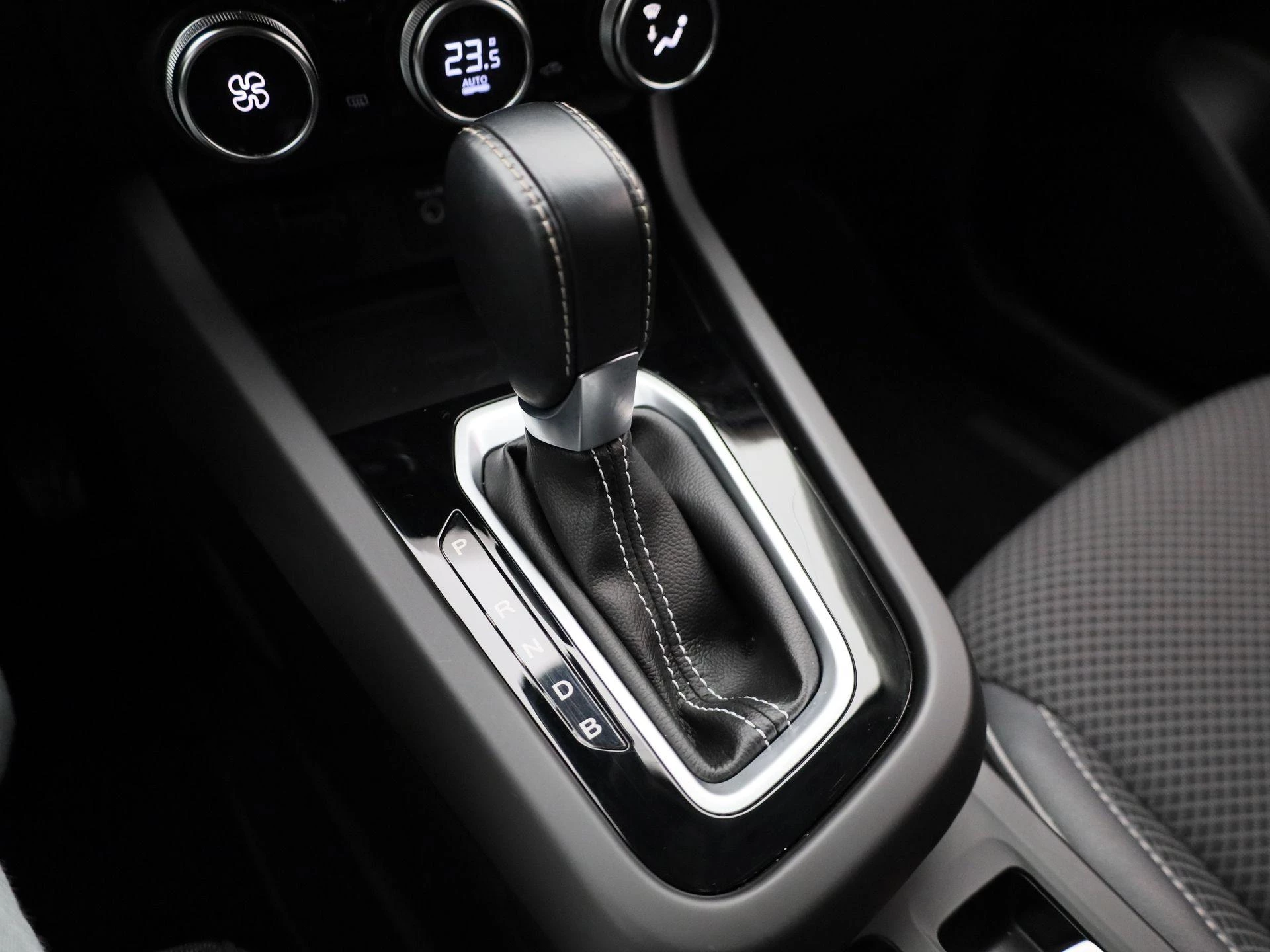 Renault Arkana 1.6 E-Tech hybrid 145 techno
