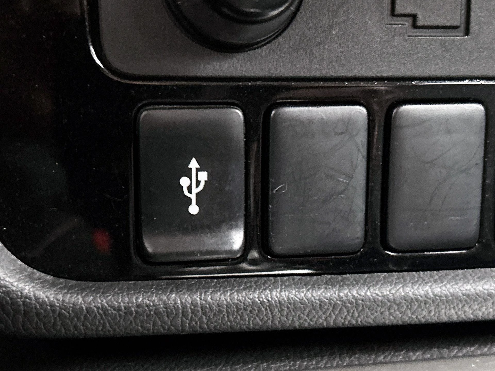 Mitsubishi-Outlander-image-34