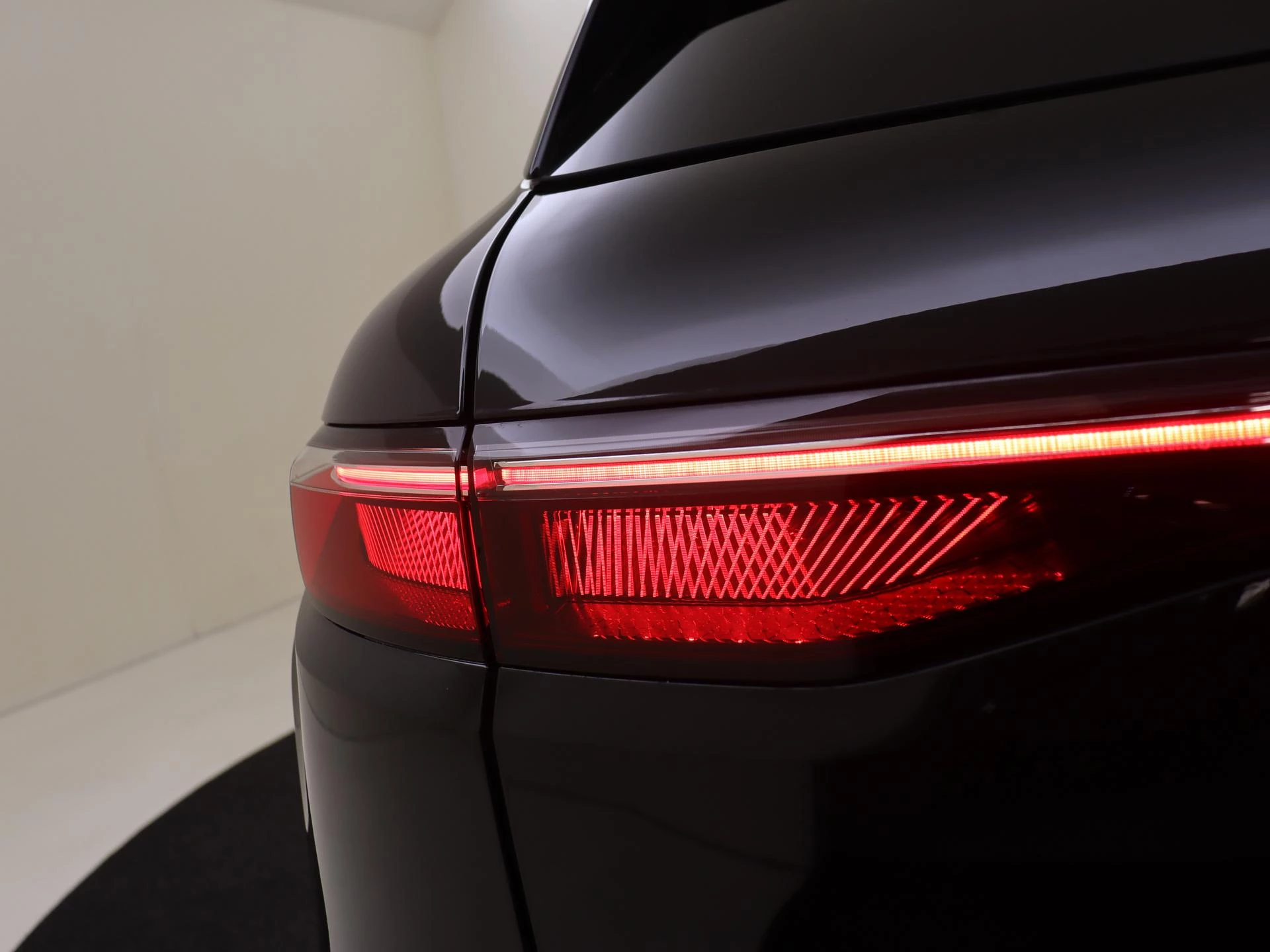 Renault-Megane E-Tech-image-31