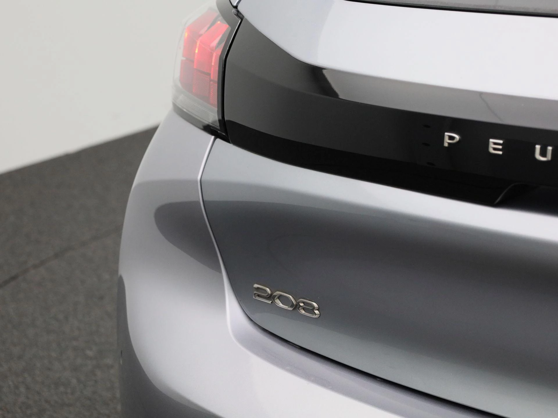 Peugeot-208-image-30