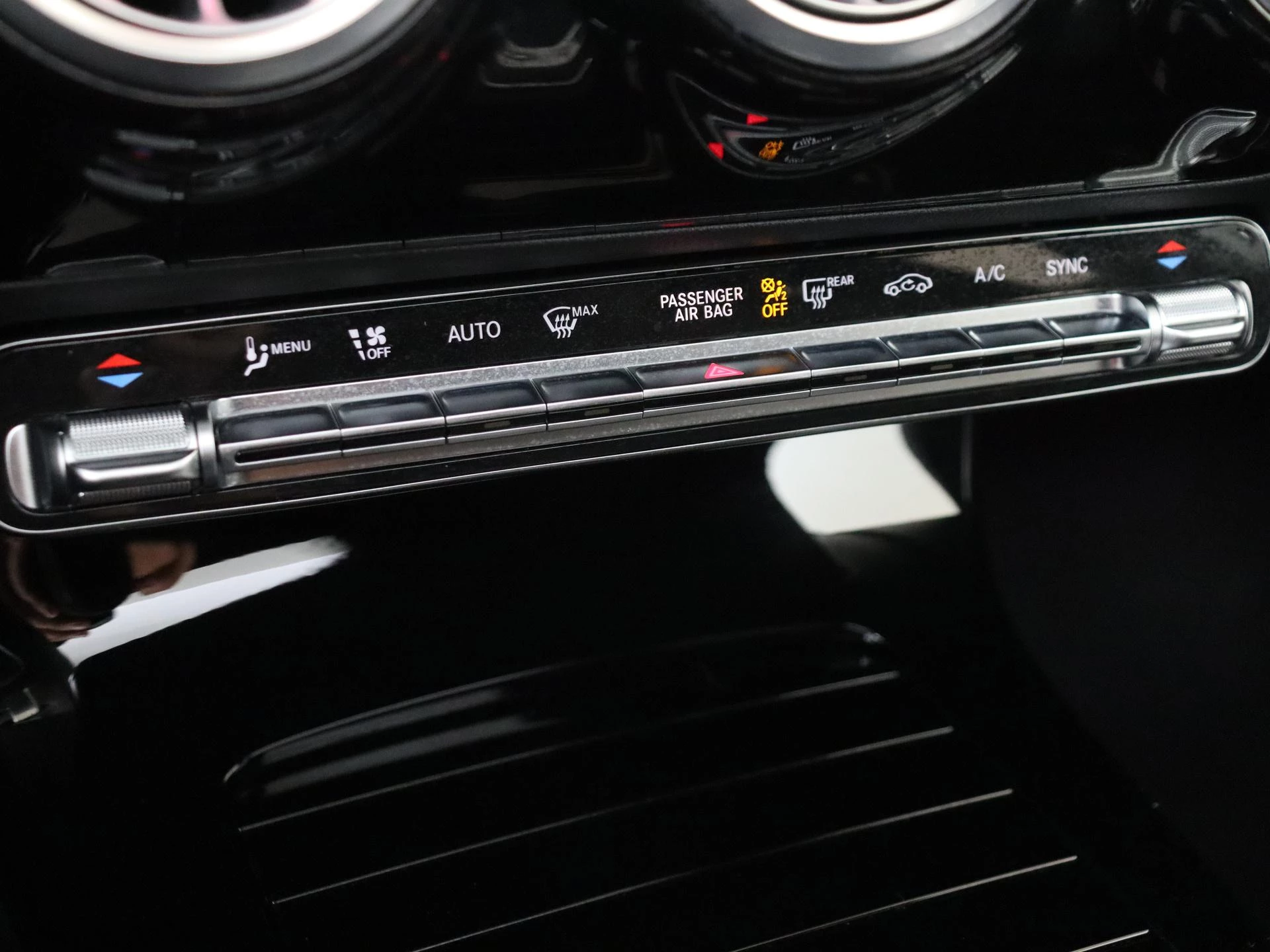 Mercedes-Benz-A-Klasse-image-23