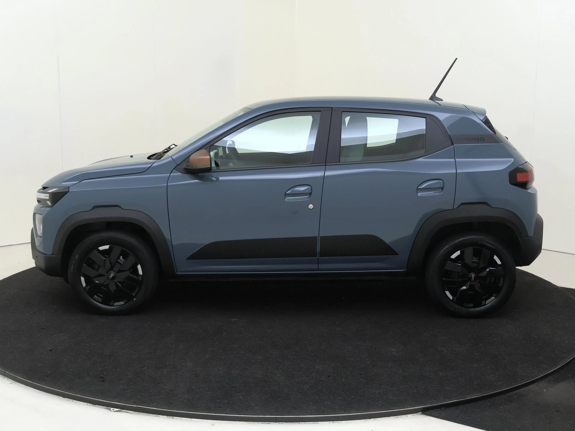 Dacia-Spring-image-3