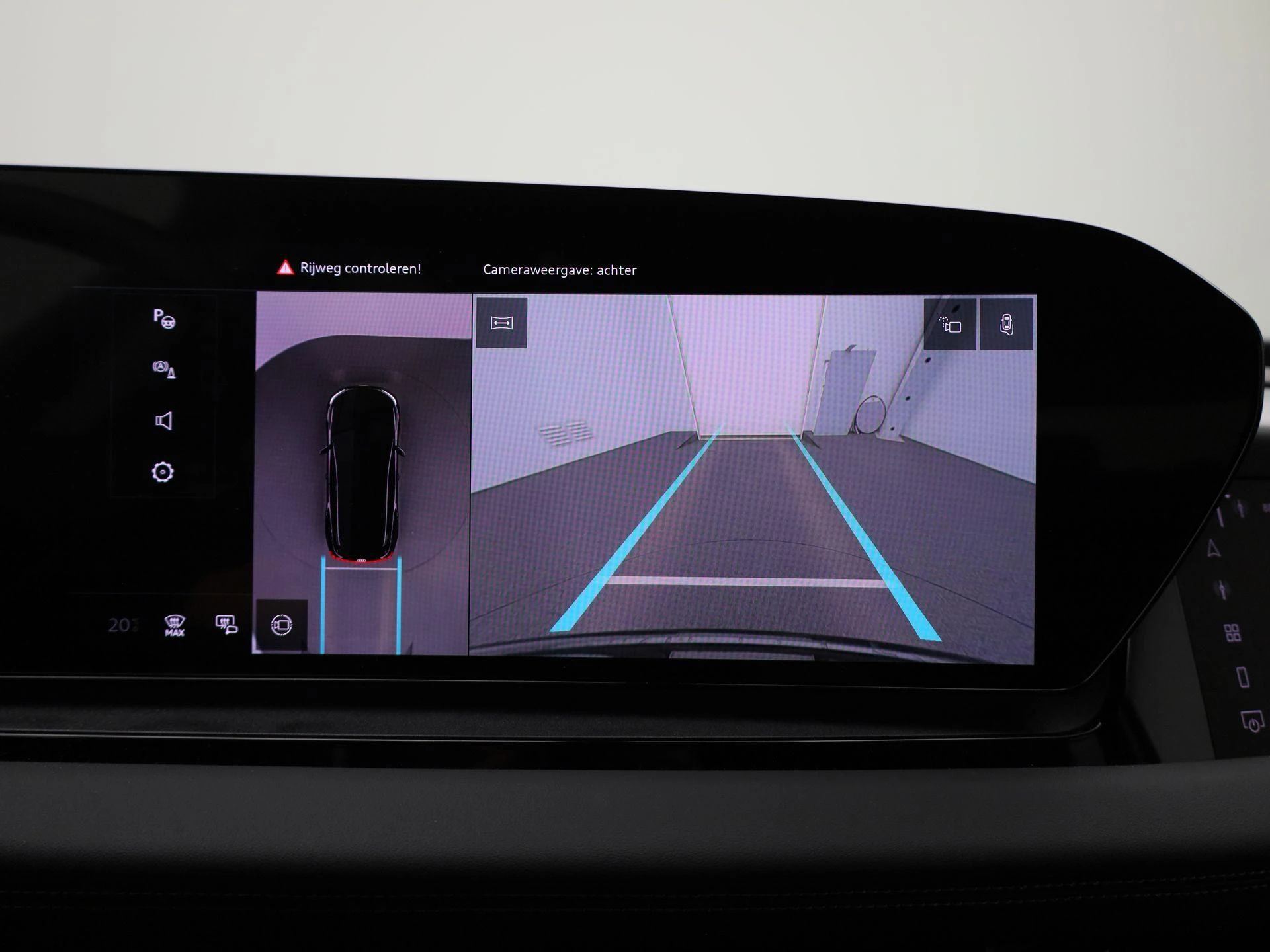 Audi-Q6 e-tron-image-38