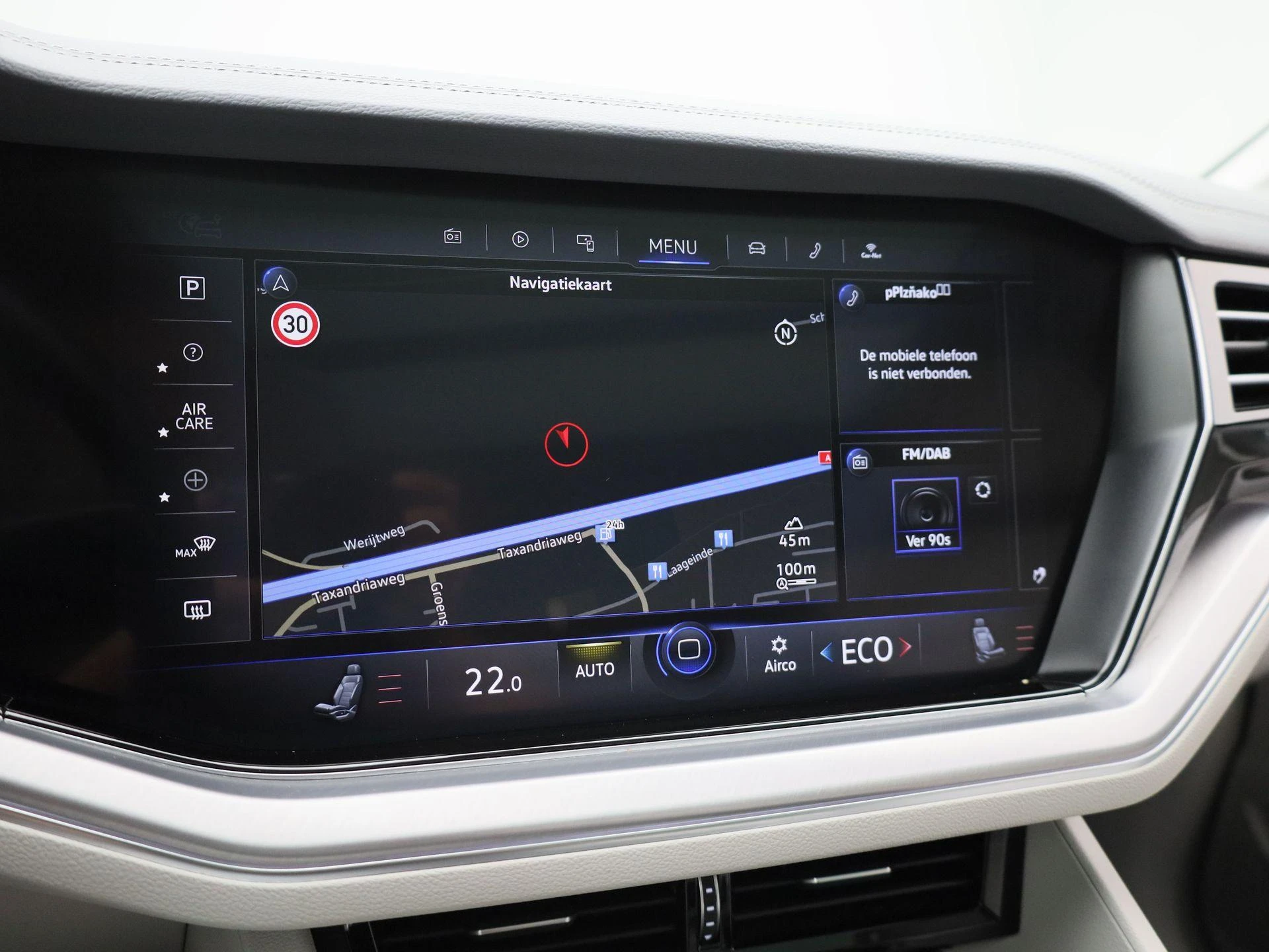 Volkswagen-Touareg-image-25