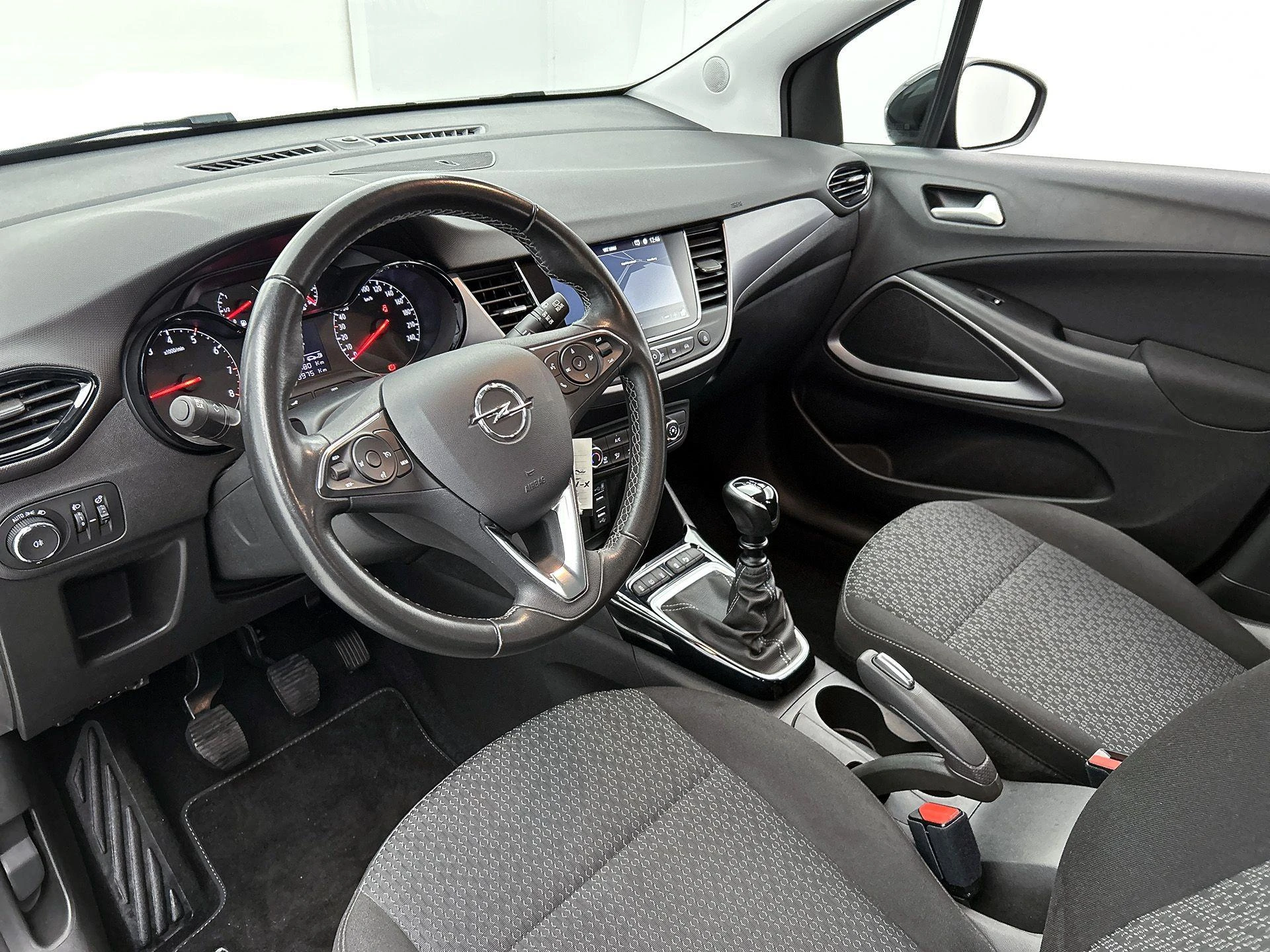 Opel-Crossland-image-19