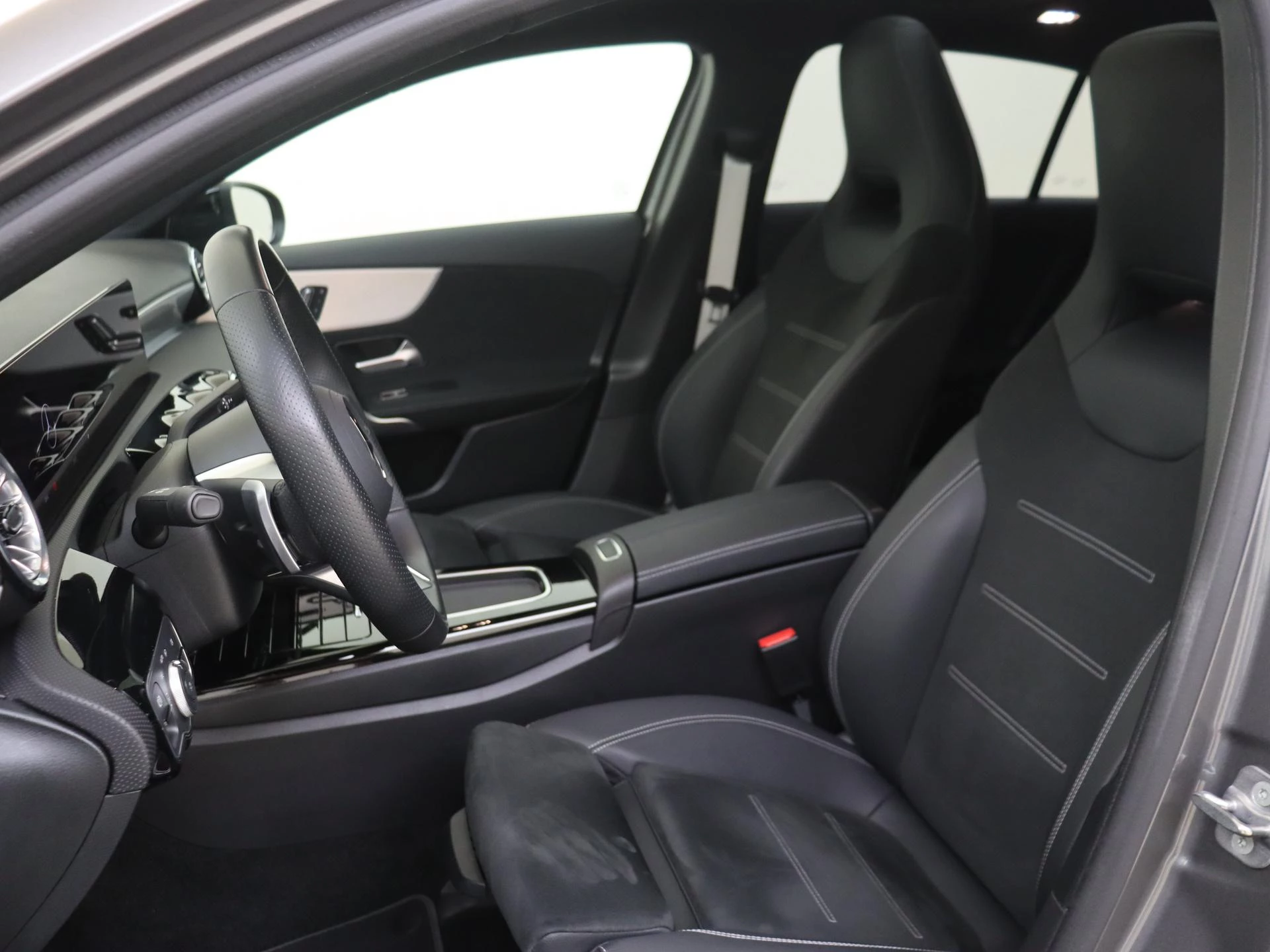 Mercedes-Benz A-Klasse 250 e Business Solution AMG
